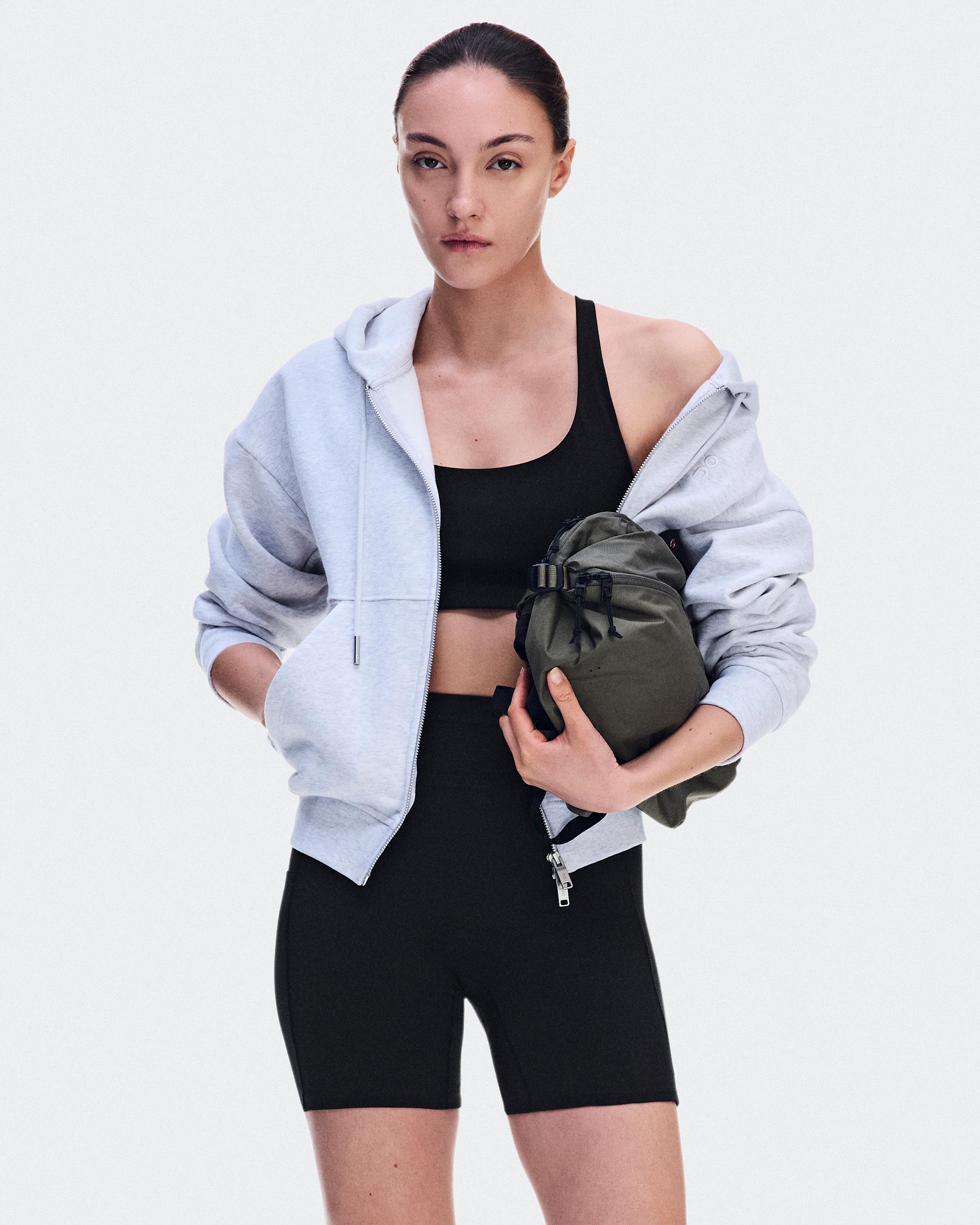 Женские короткие леггинсы Studio Leggings Short 6" (чёрный) — фото 4