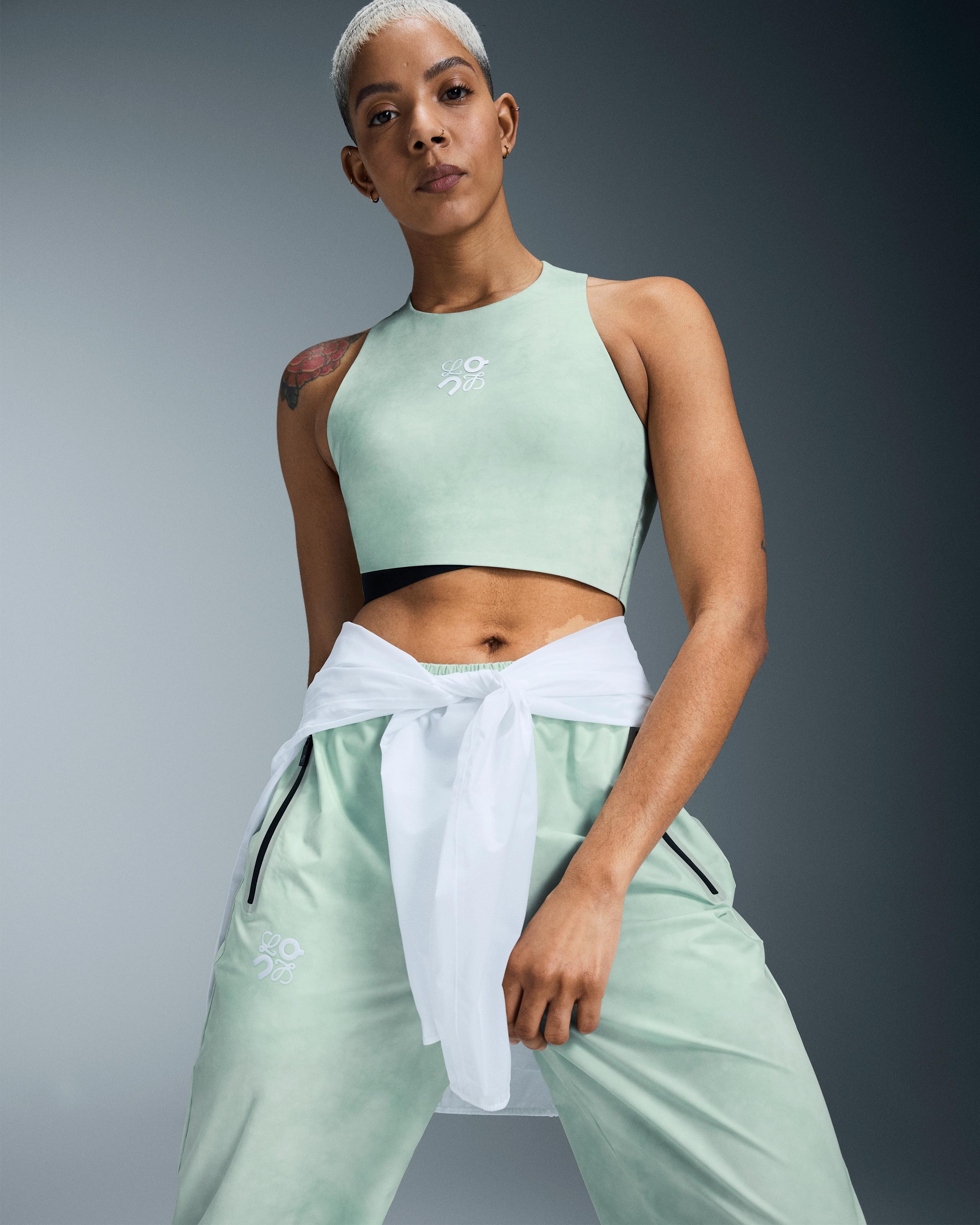 Женский топ On Performance Top LOEWE, White / Multicolor — фото 6