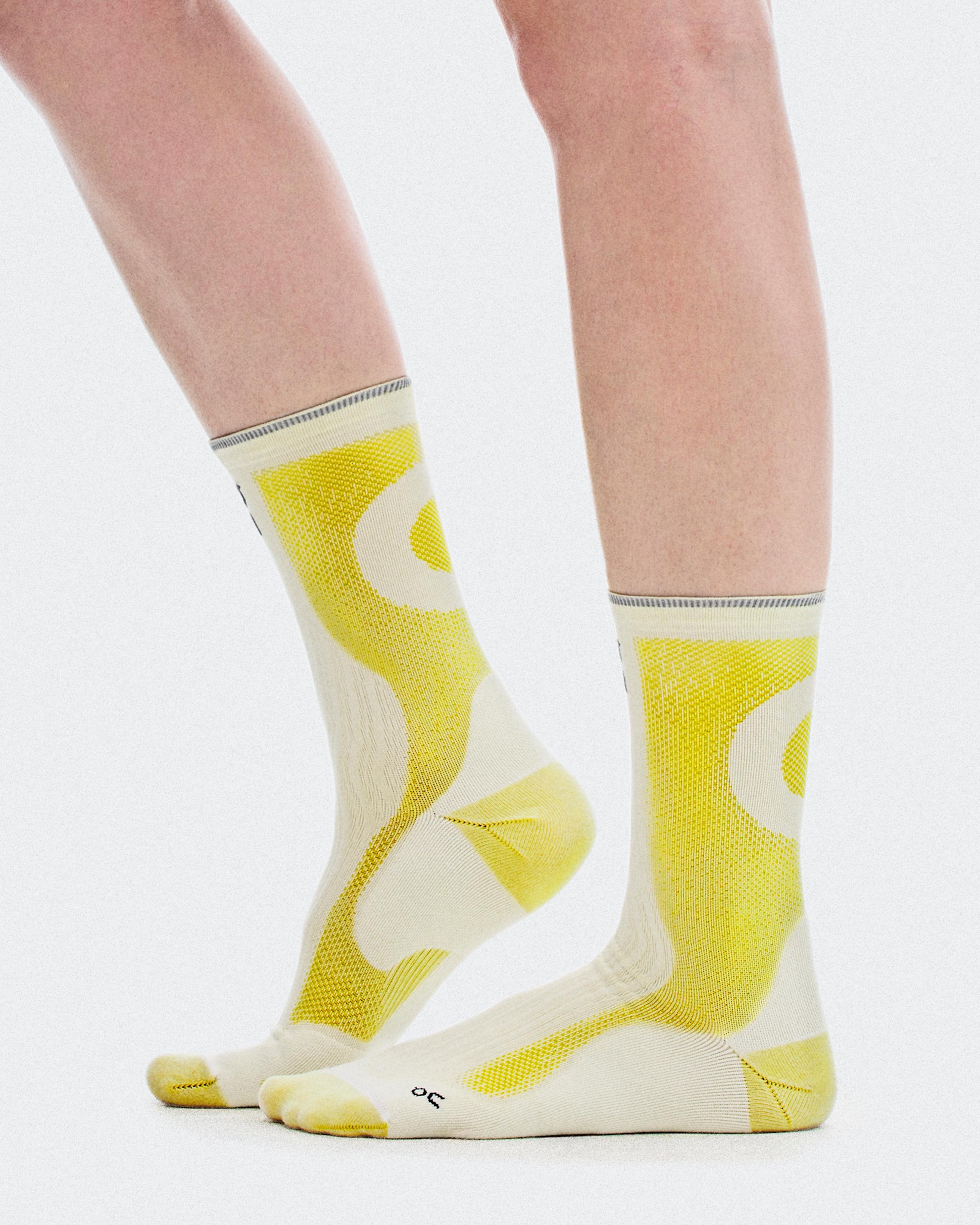 Носки On Elite Run Sock High Hyper, White / Lime — фото 2
