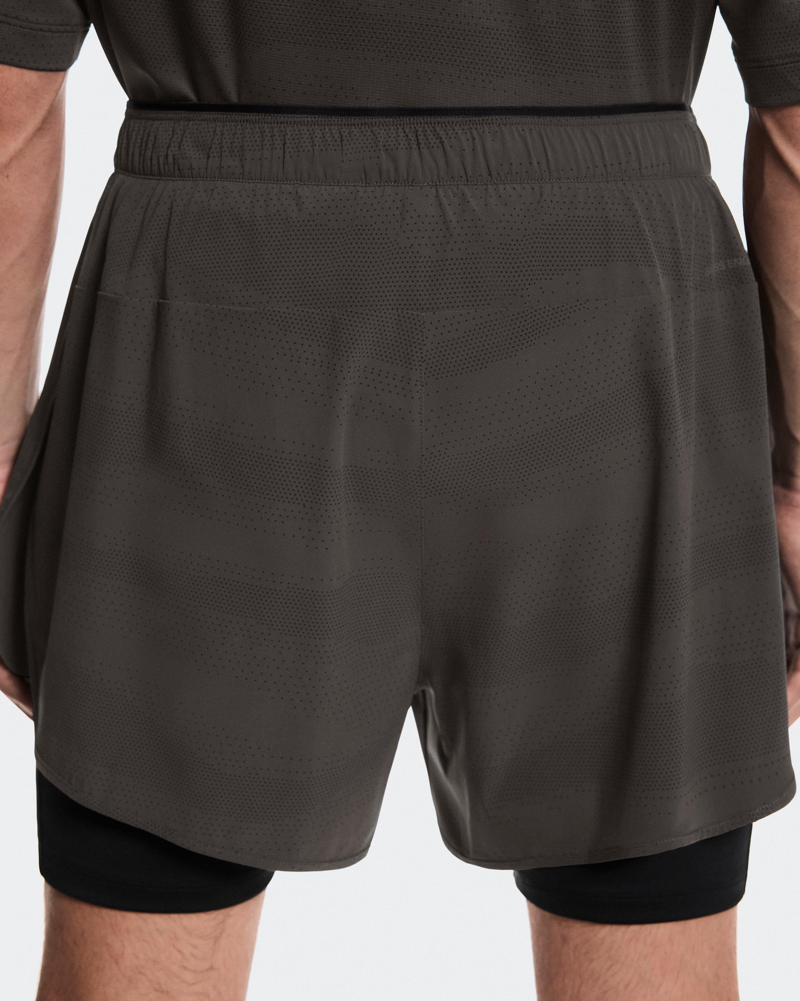 Мужские шорты 2-in-1 Shorts Erewhon, цвет Espresso / Black (эспрессо / чёрный) — фото 5