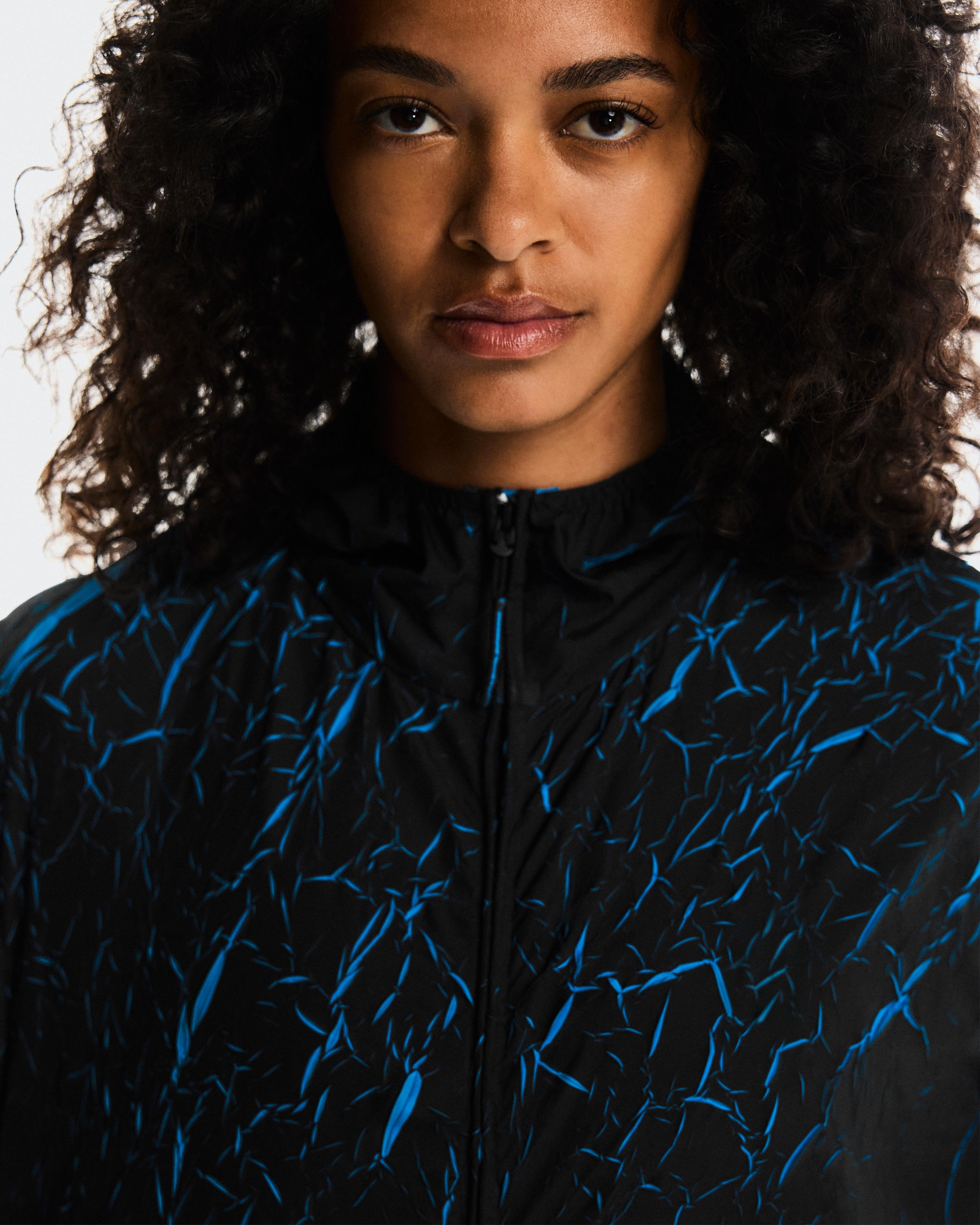 Женская куртка On Pace Run Jacket, Malibu / Black — фото 4