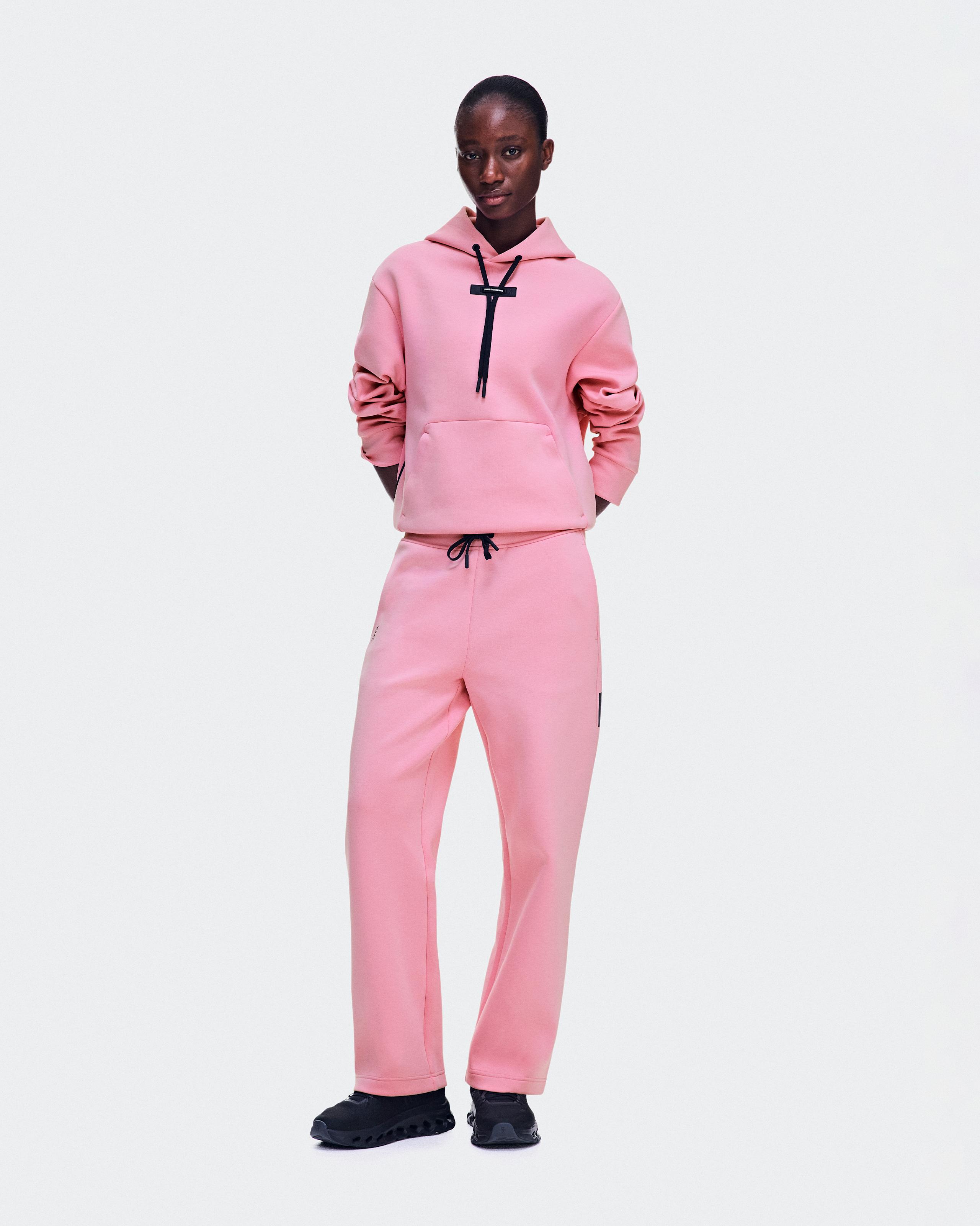 Focus Tech Hoodie Magnolia