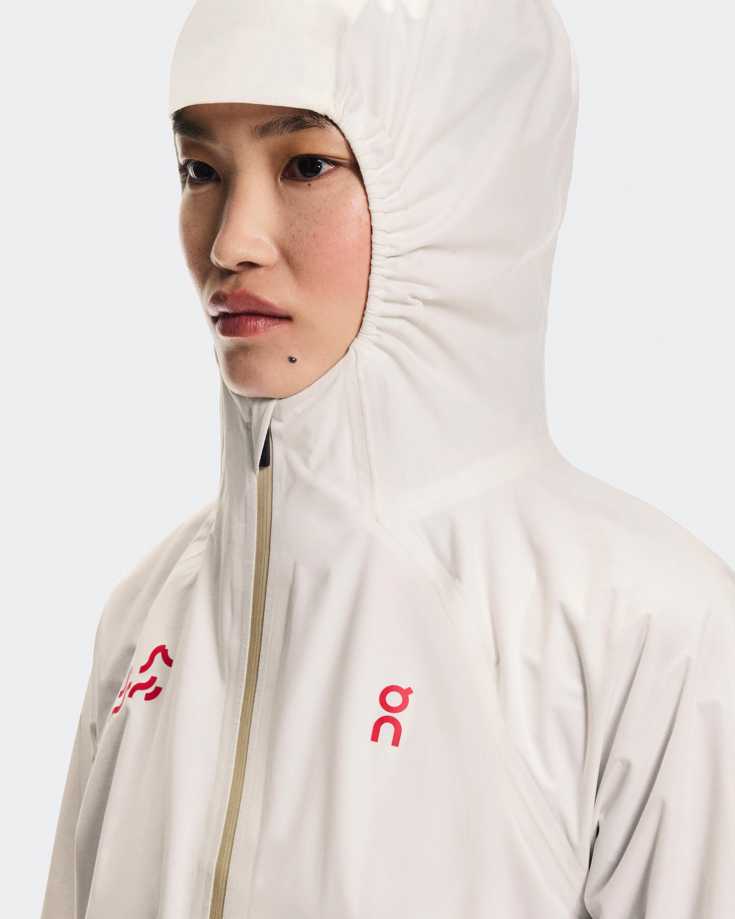 Женская куртка On Performance Jacket Year of the Horse, Ivory — фото 5