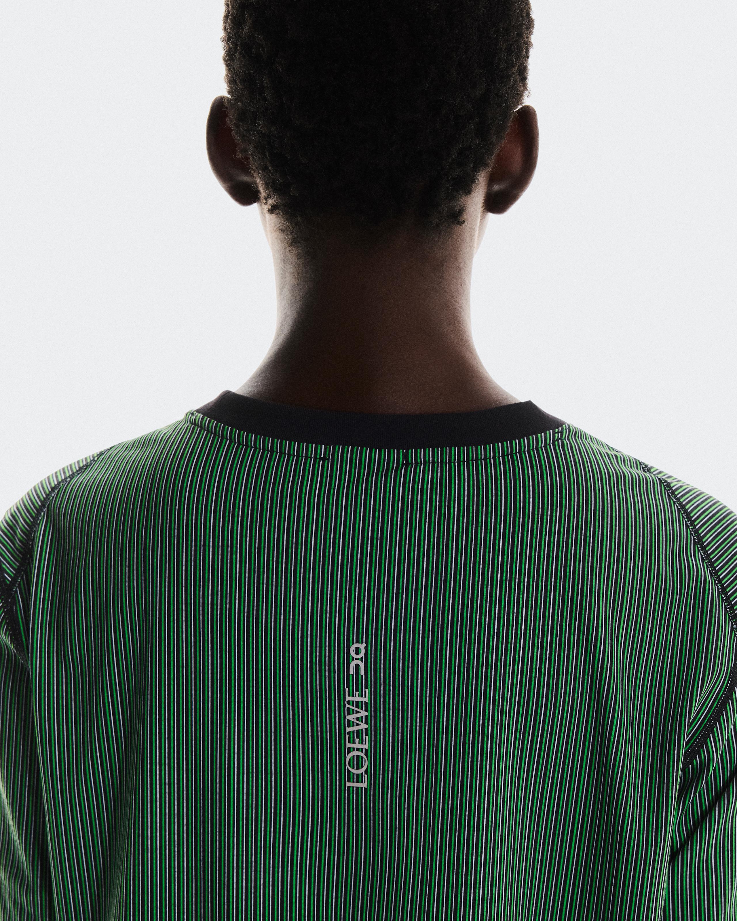 Футболка унисекс On Active T-Shirt LOEWE, цвет зелёный с чёрным (Green / Black) — фото 5