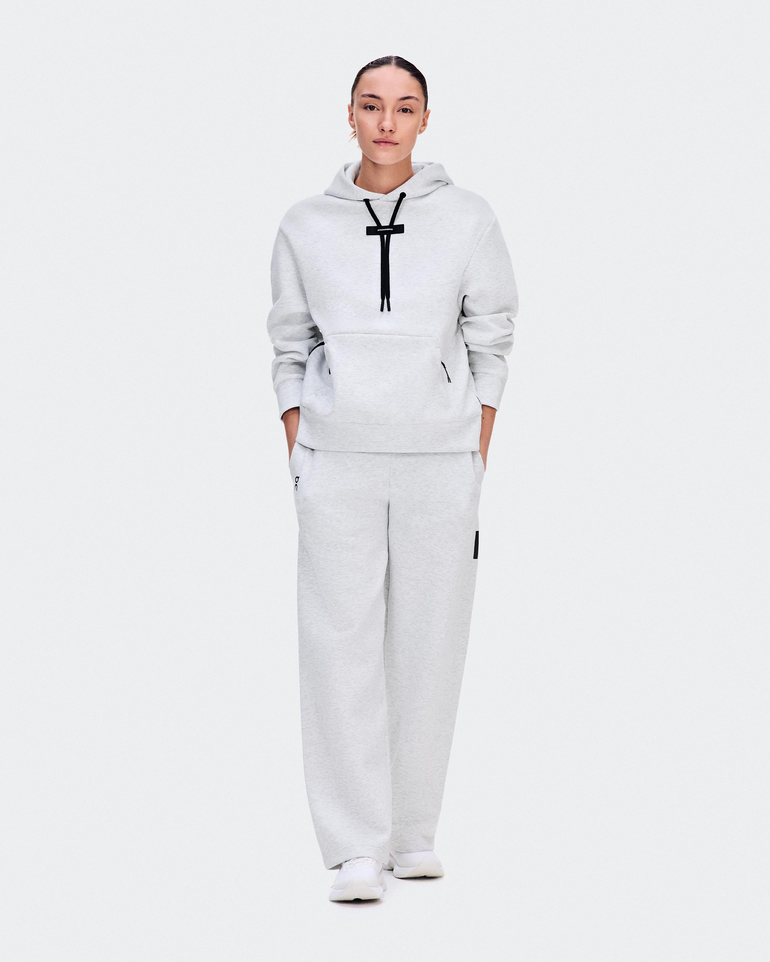 Focus Tech Hoodie Crater
