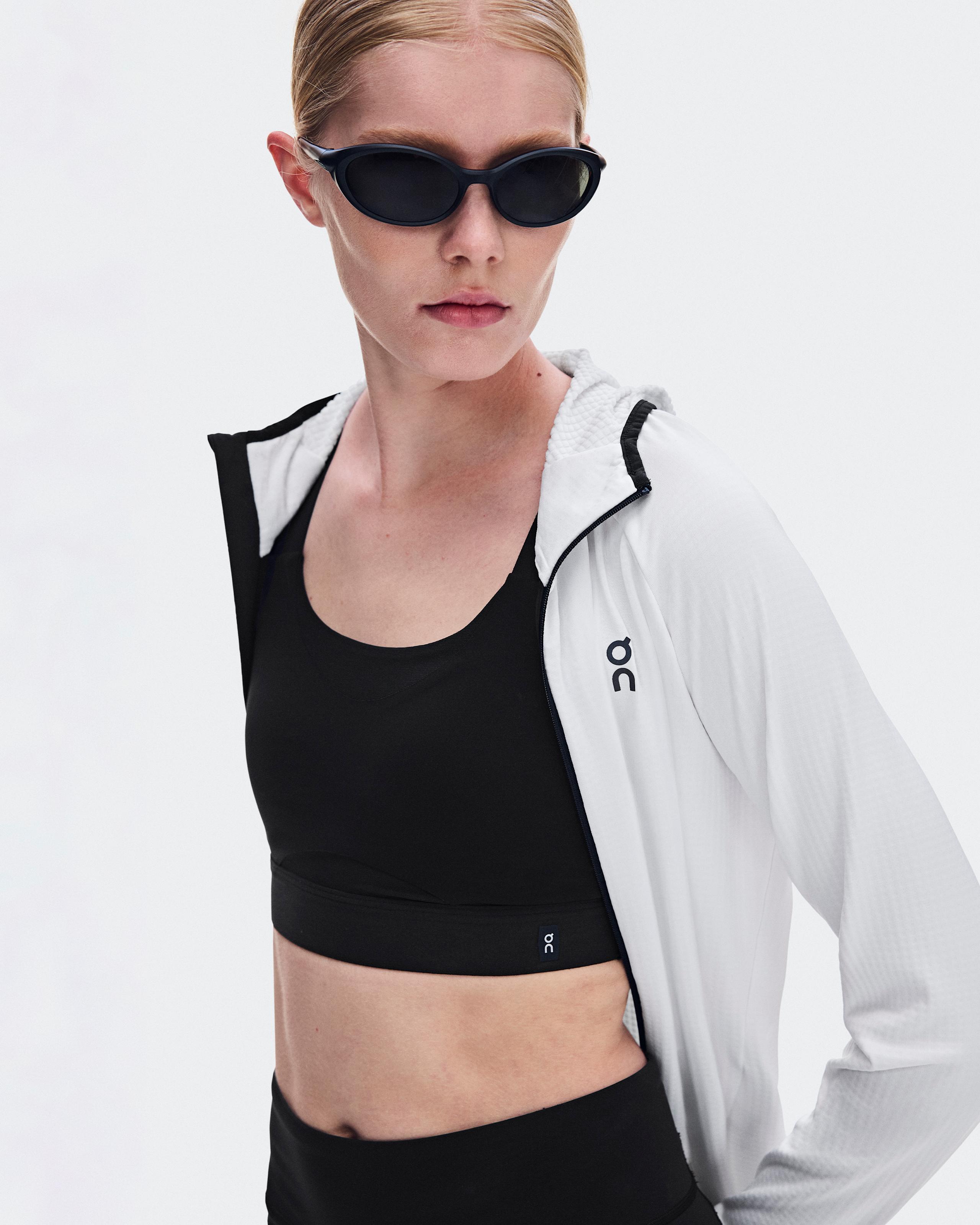 Женское беговое худи On Climate Zip Hoodie, White — фото 4
