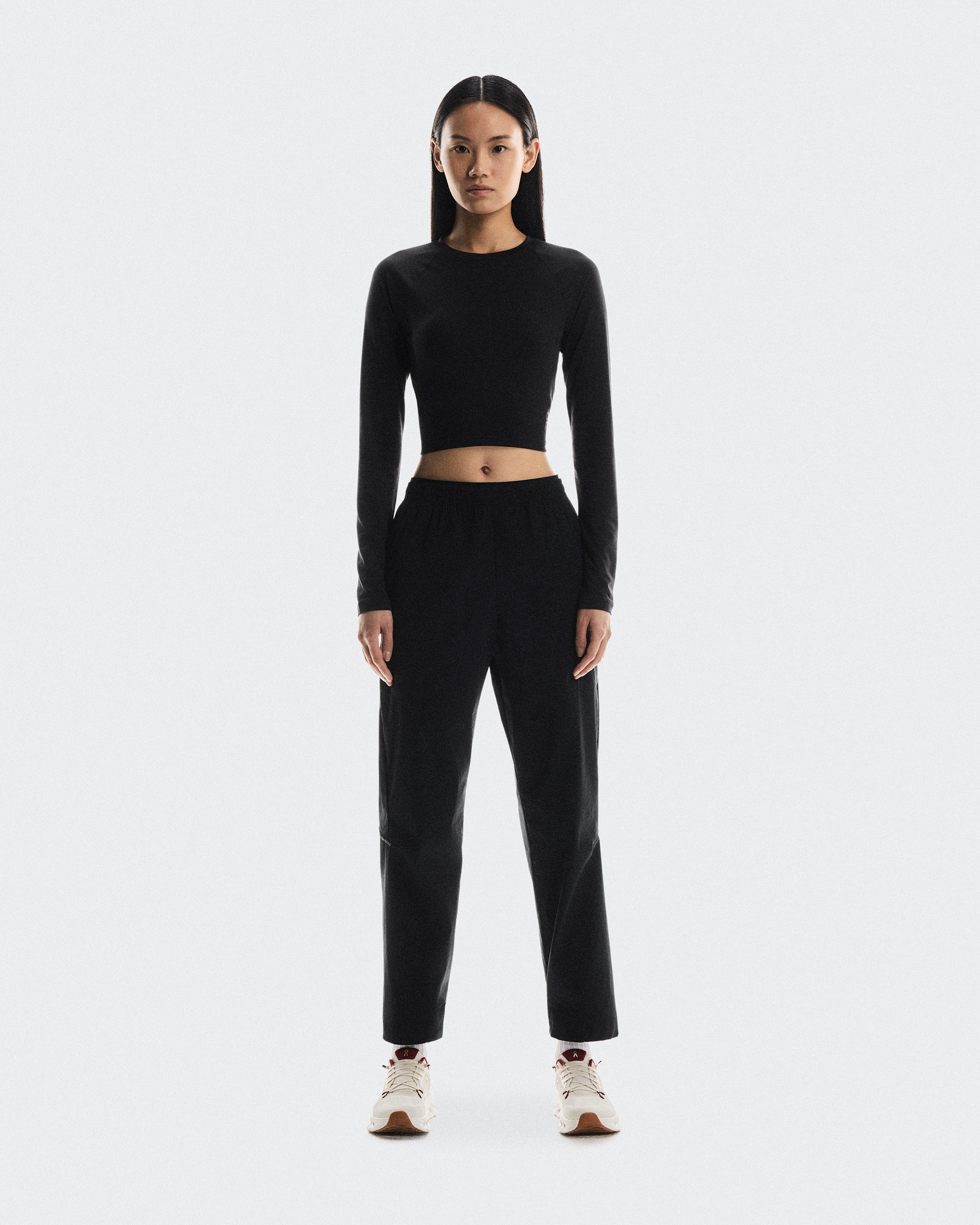Studio Long-T Crop Black