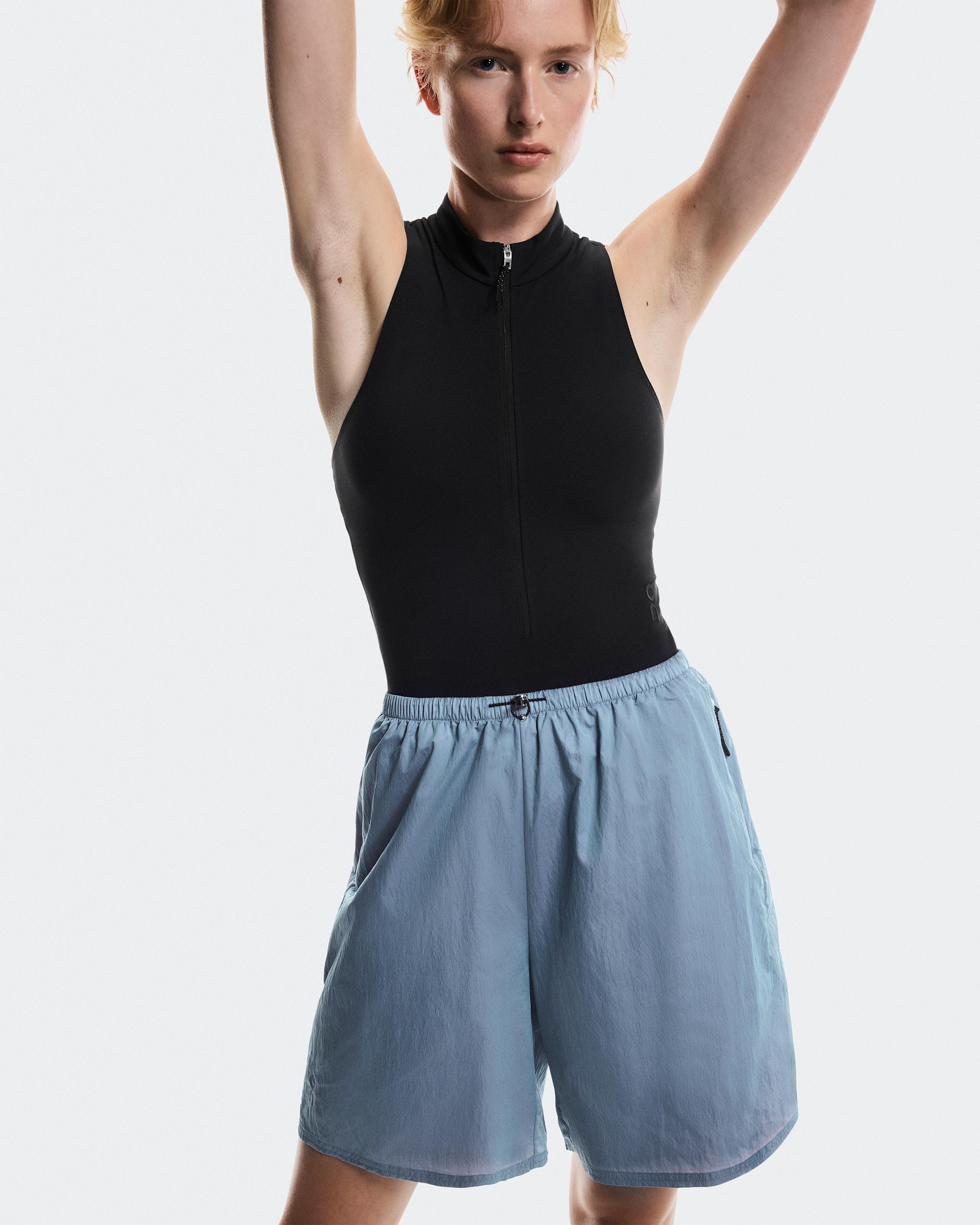 Женские шорты On Track Shorts, Arctic / Pink — фото 4