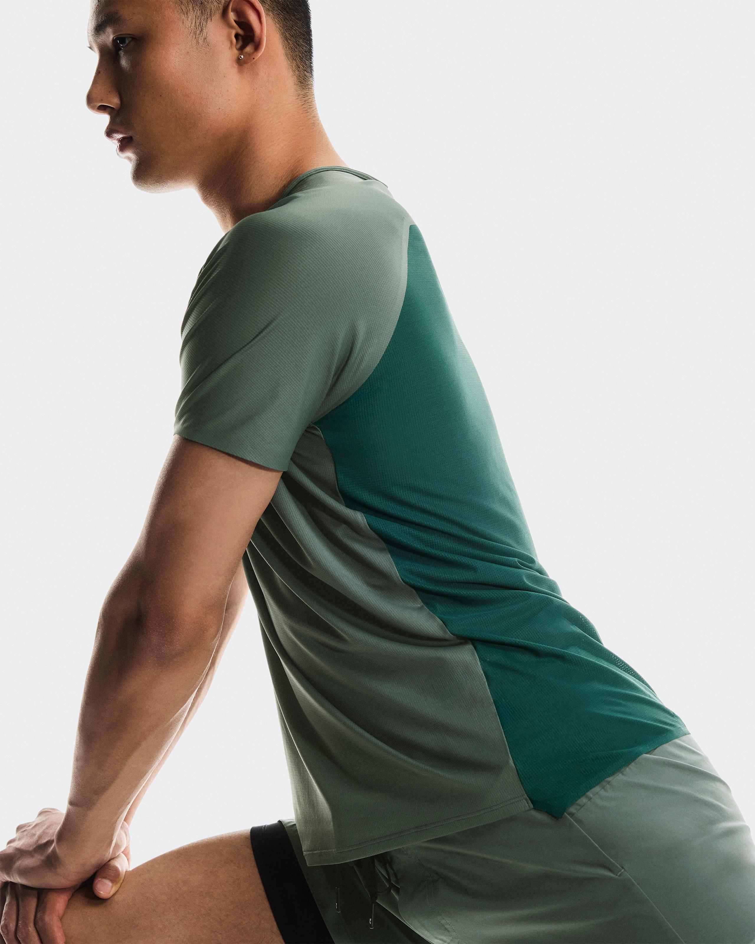 Мужская футболка On Performance-T, Olive / Spirulina — фото 6