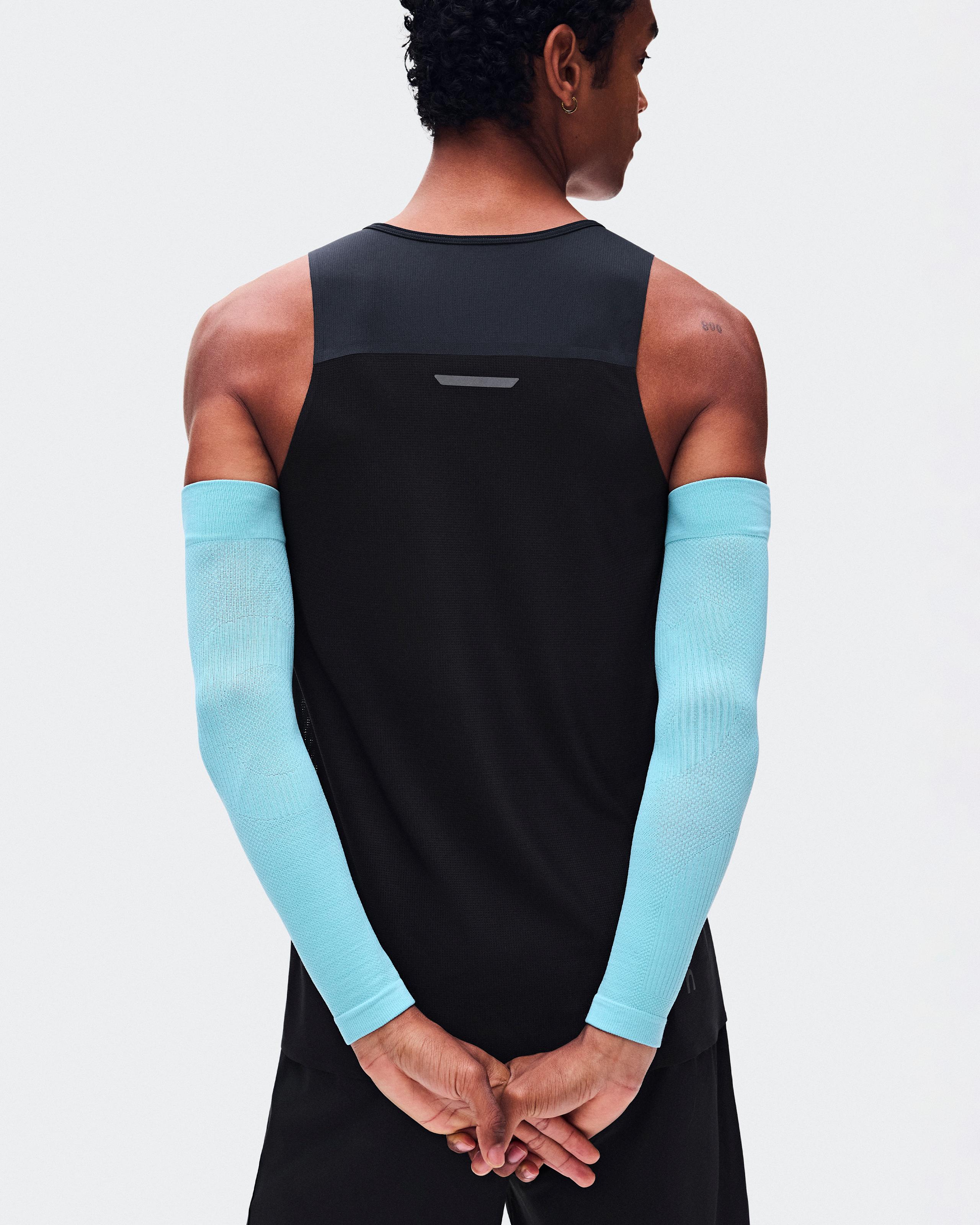Беговые рукава Performance Arm Sleeves выбеленный серый — фото 3