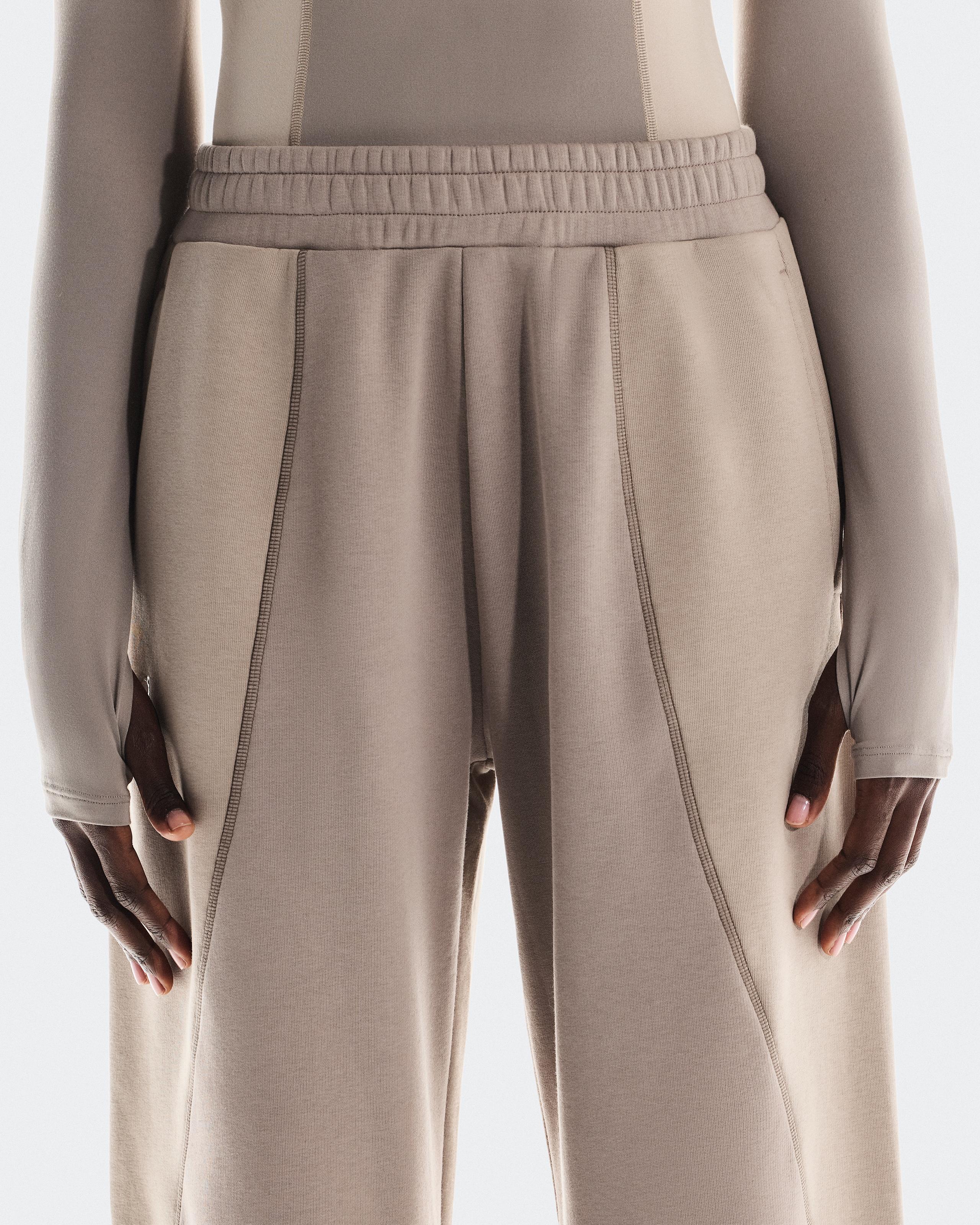 Женские брюки On Club Loose Pants FKA, Cinder / Desert — фото 4