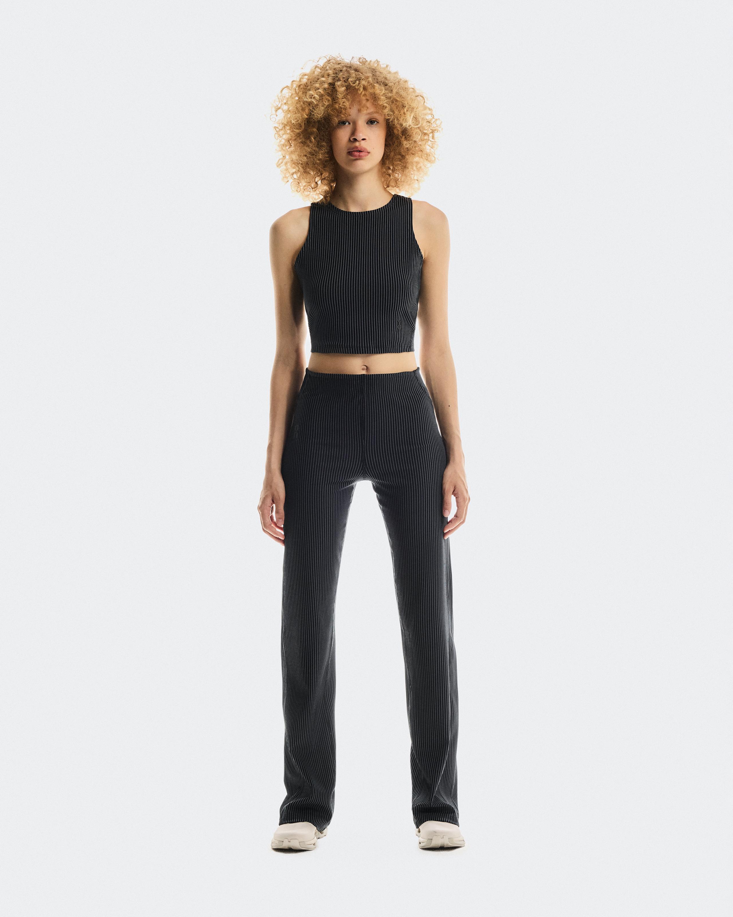 All-Day Ribbed Crop Black | Rock