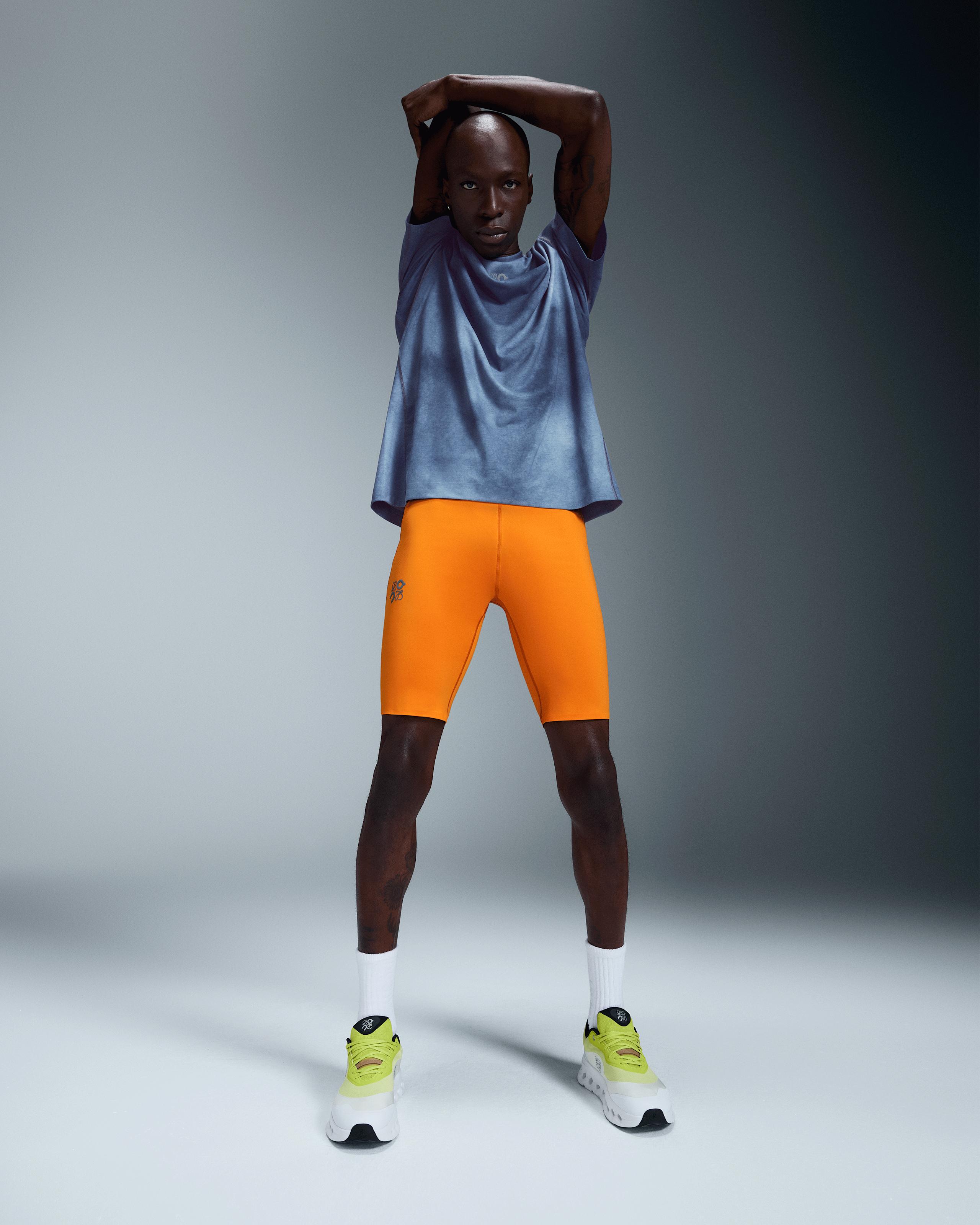Шорты мужские On Active Shorts LOEWE, цвет оранжевый (Orange) — фото 4