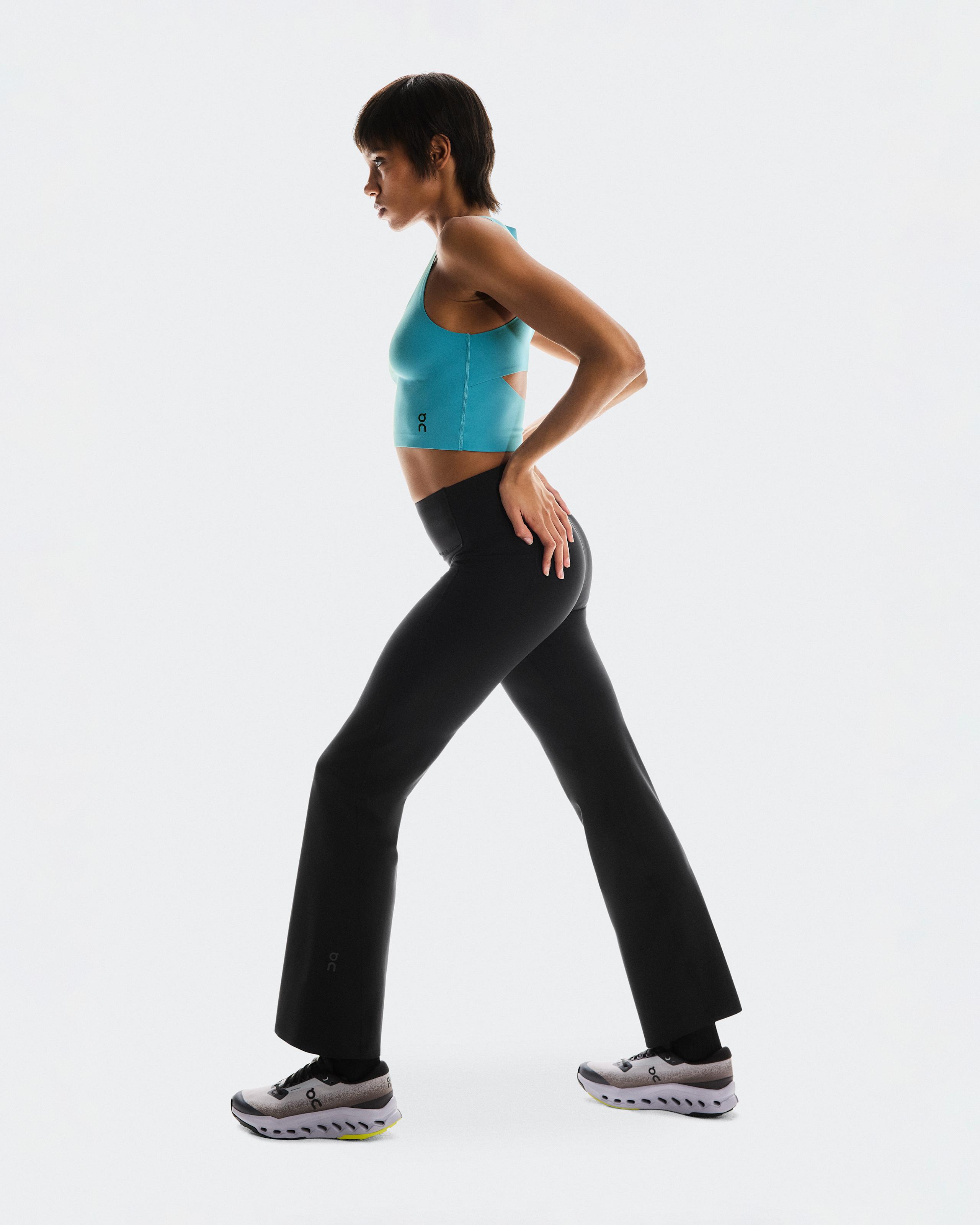 Женские леггинсы On Studio Flared Leggings 30", Black — фото 6