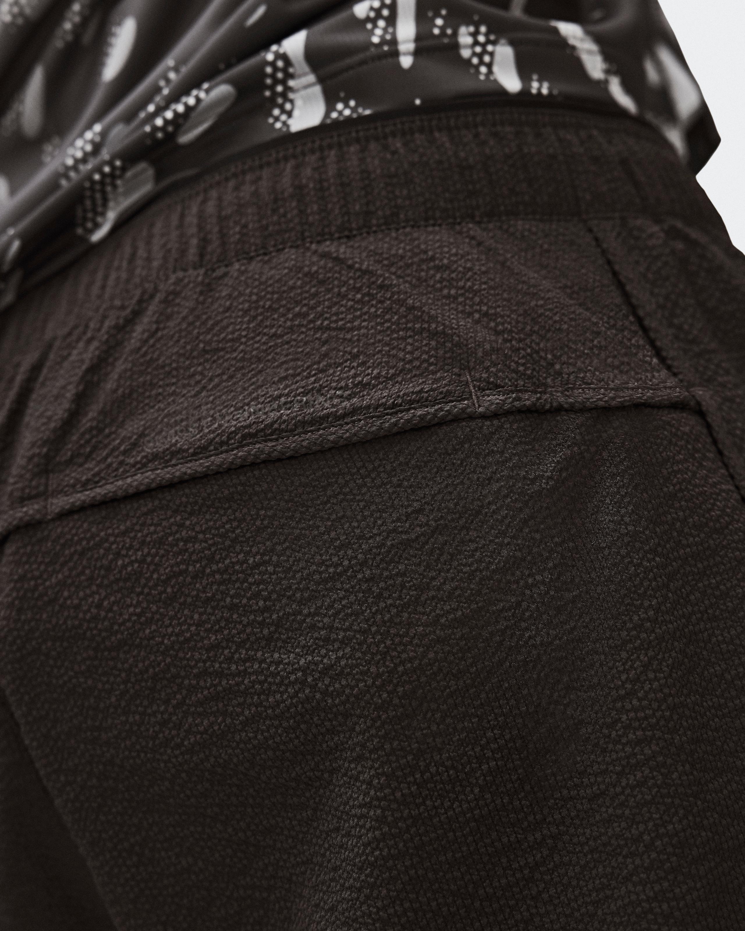 Мужские шорты On Performance Volt Shorts Espresso — фото 5