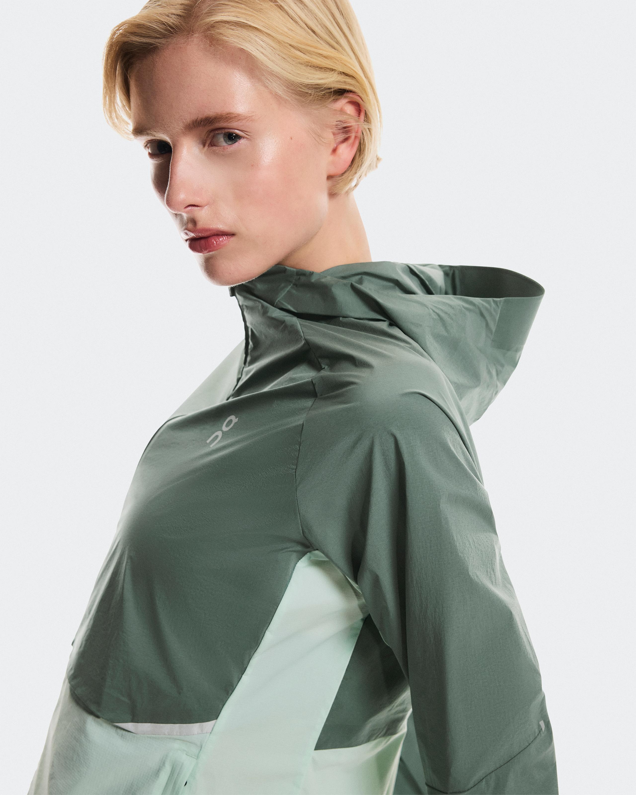 Женская куртка On Core Jacket, Olive / Creek — фото 4