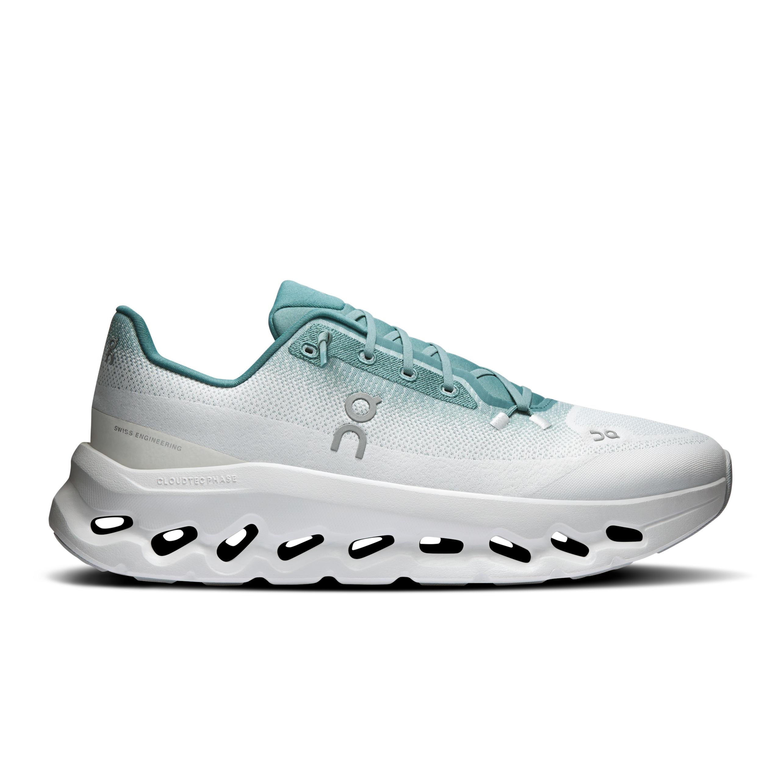 Cloudtilt Tide | White