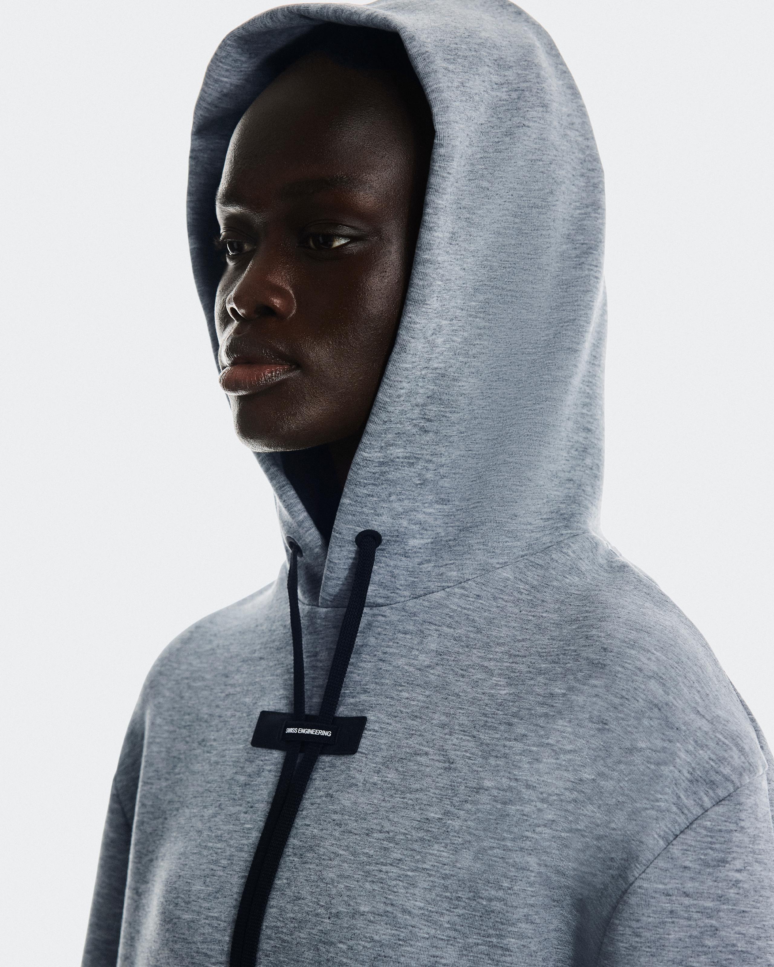 Женское худи On Focus Tech Hoodie, Basalt — фото 6