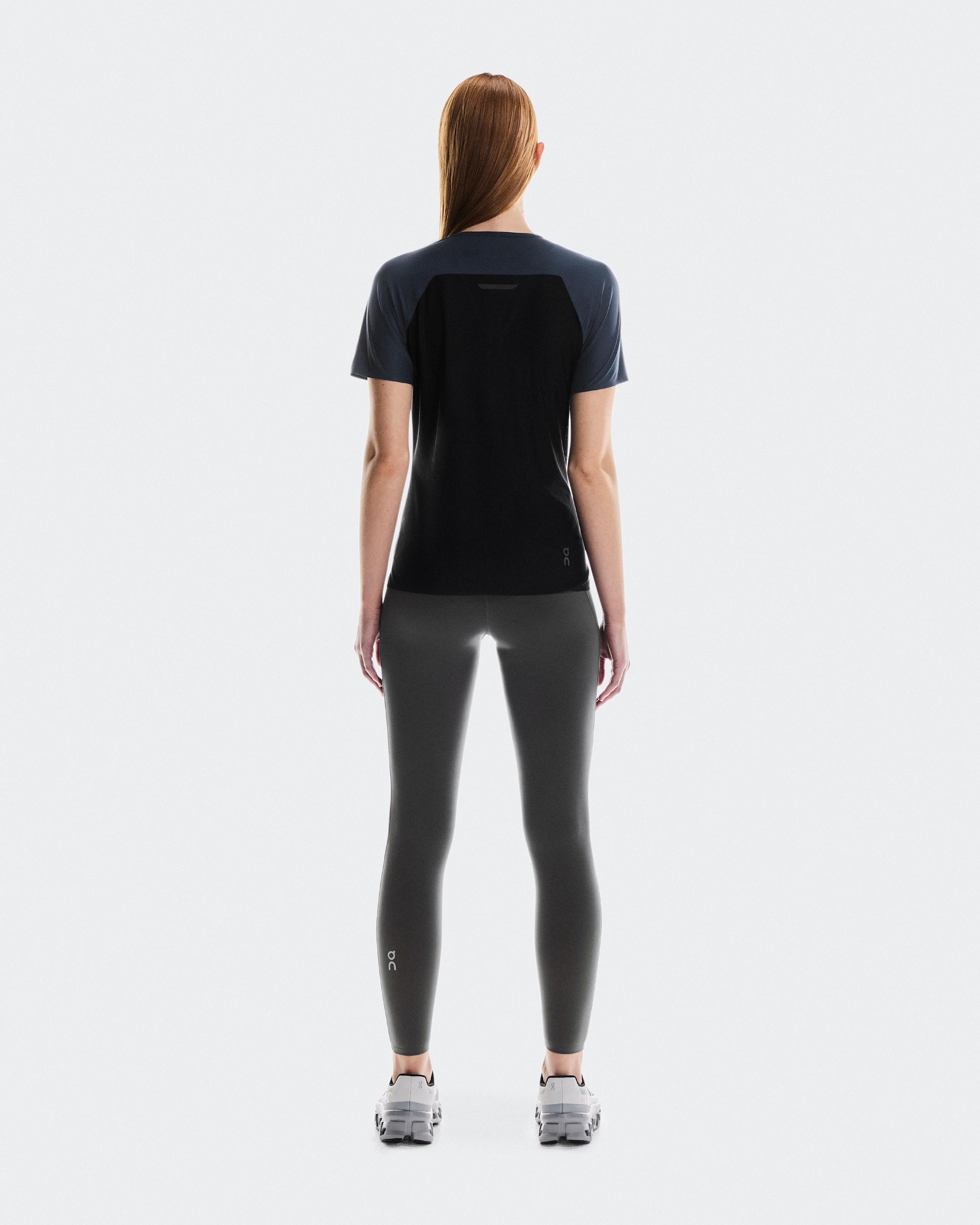 Женская футболка On Performance-T, Navy / Black — фото 2