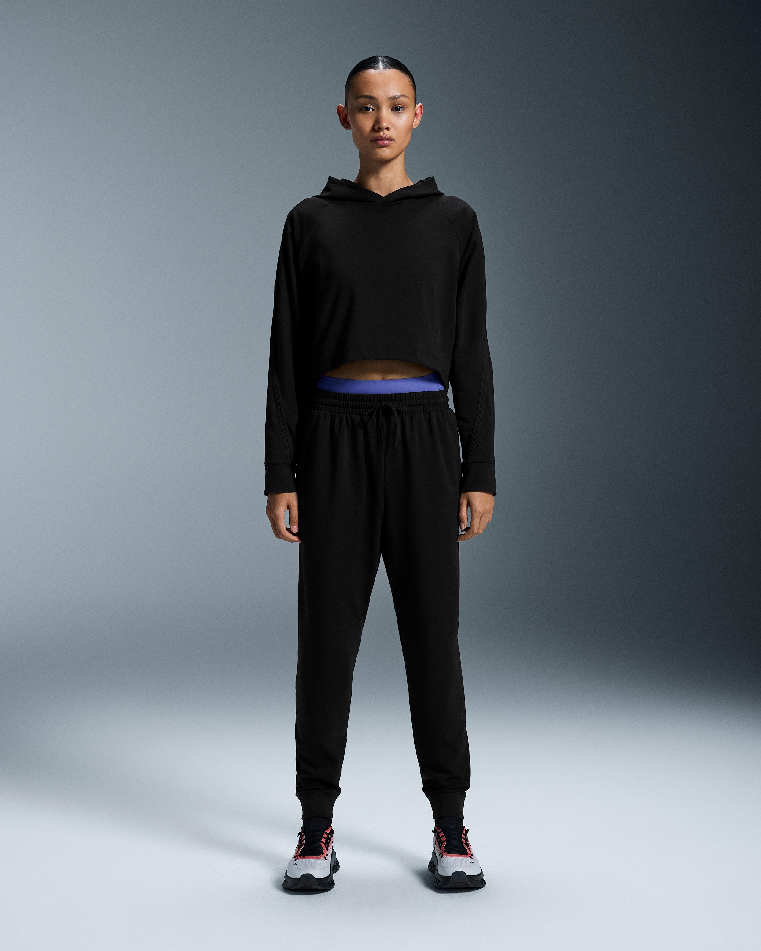 Studio Hoodie Black