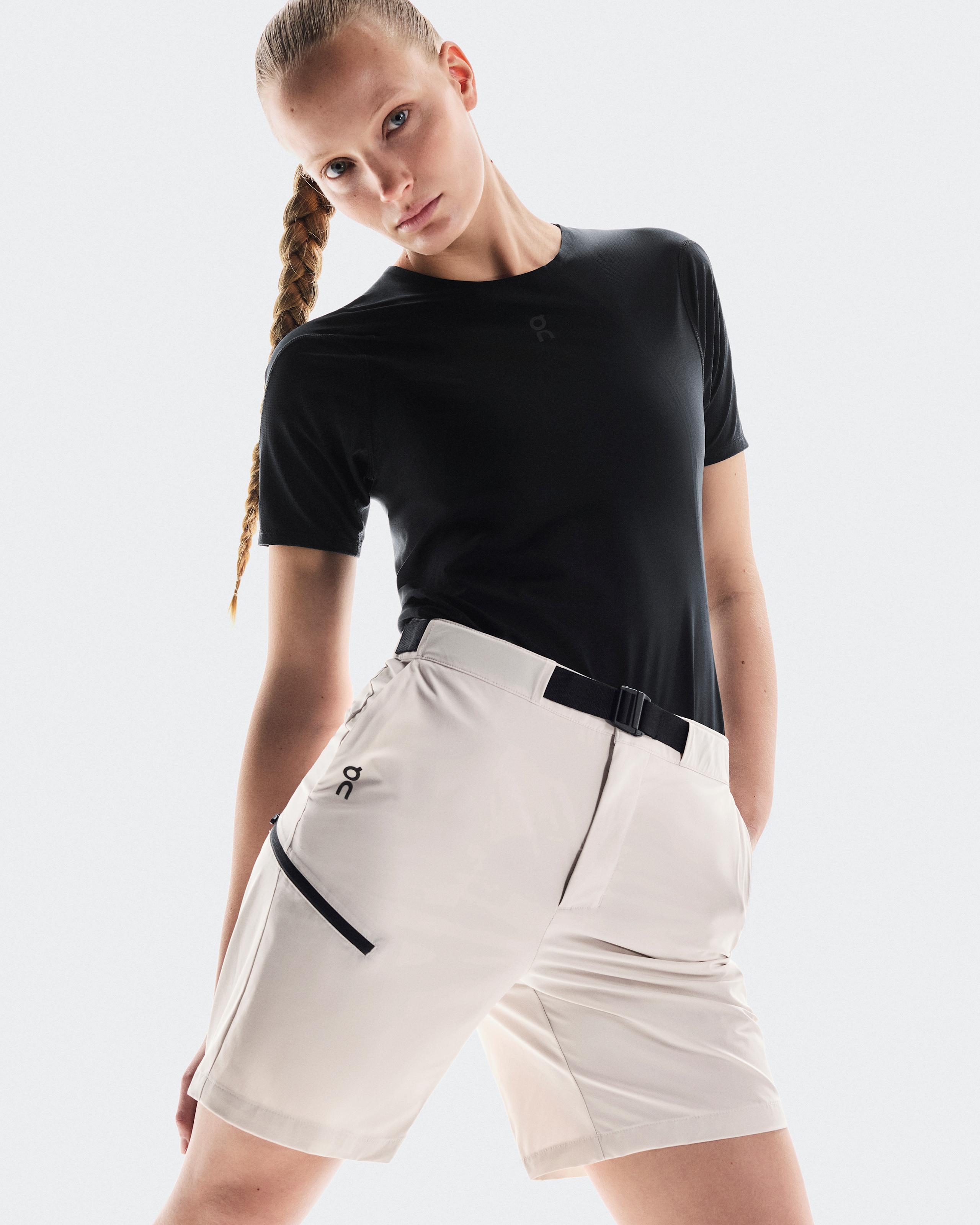 Женские шорты On Trek Short, Silver — фото 6