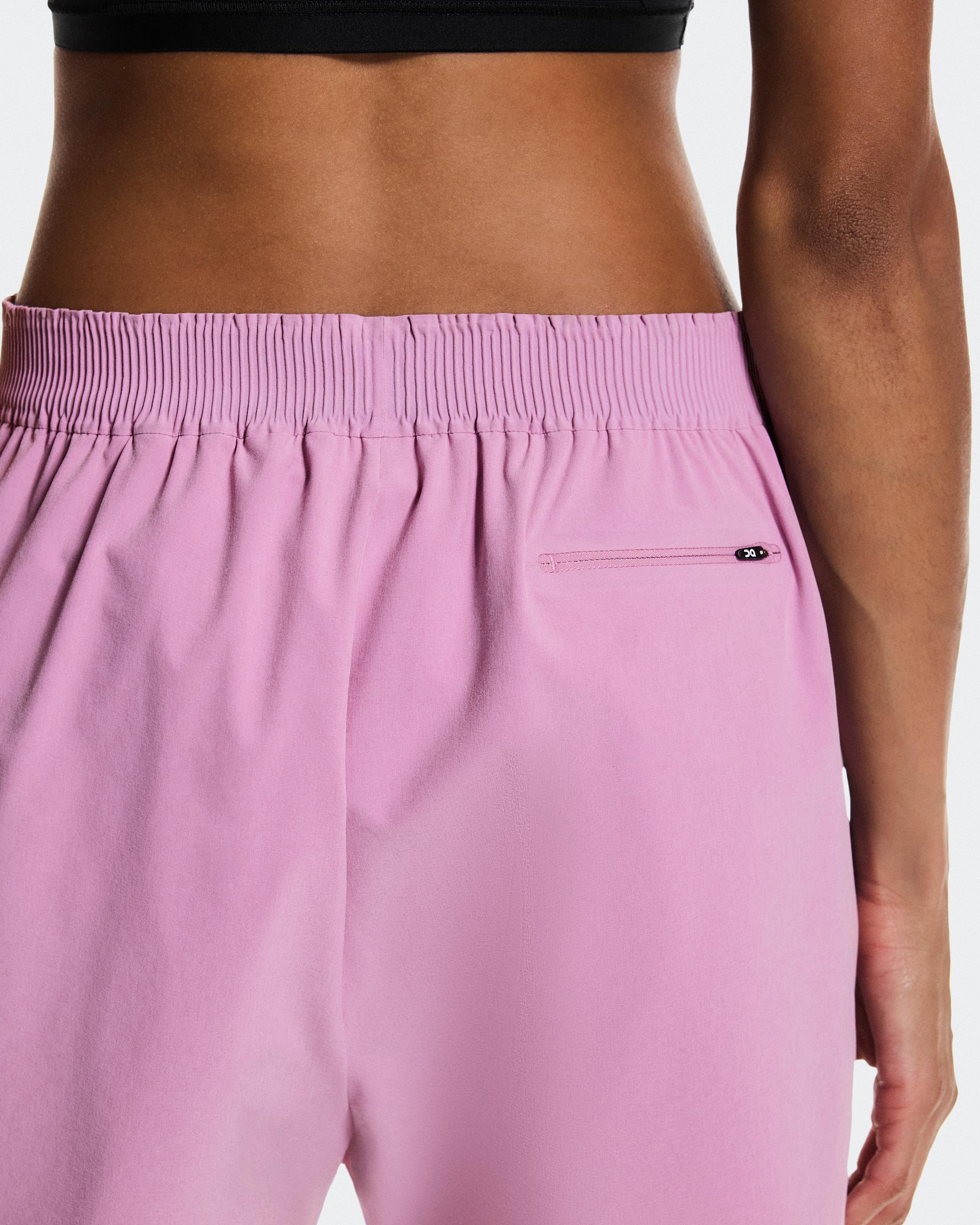 Женские шорты On Train Shorts, Sakura — фото 5