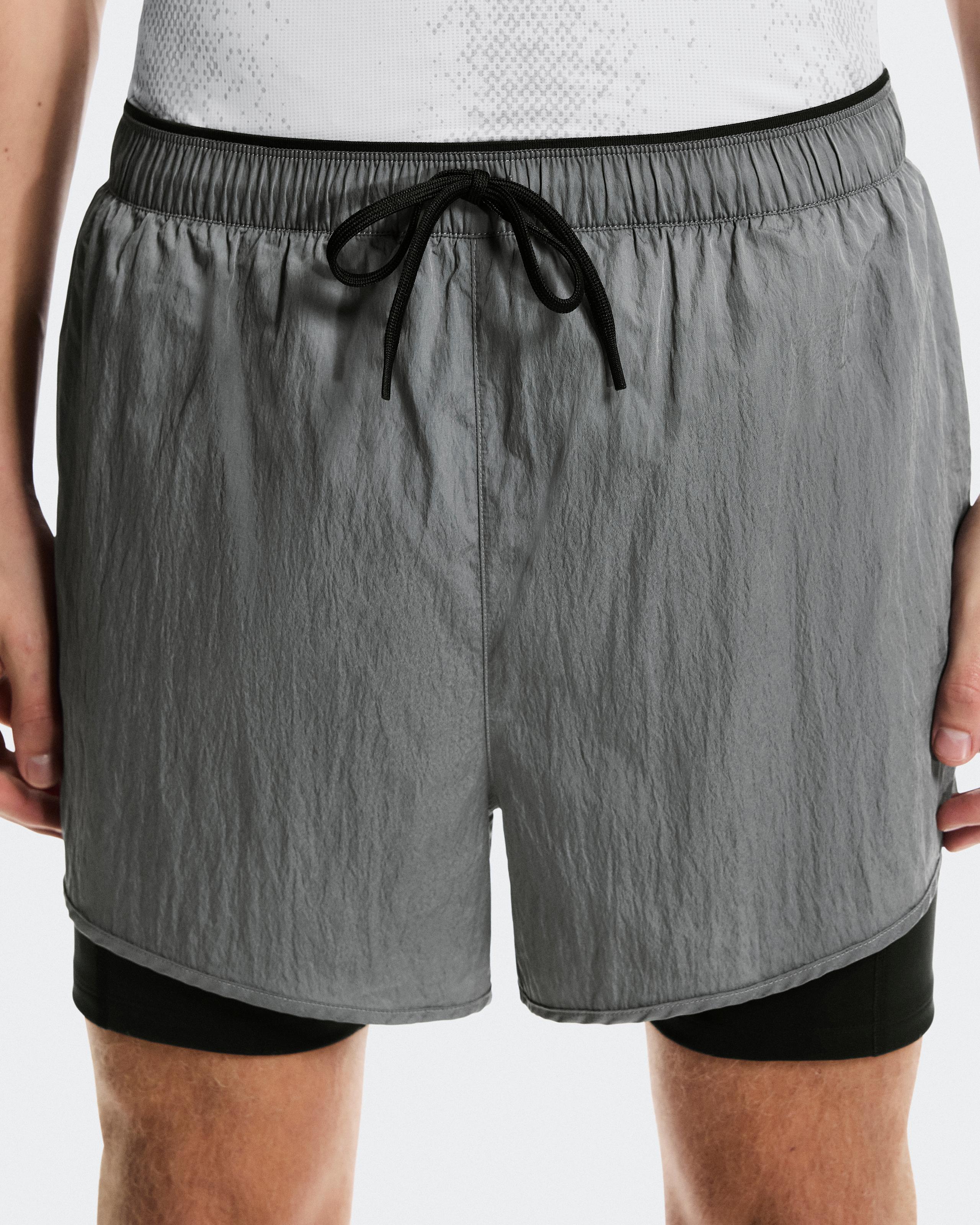 Мужские шорты On Performance Volt Shorts, Glacier — фото 4