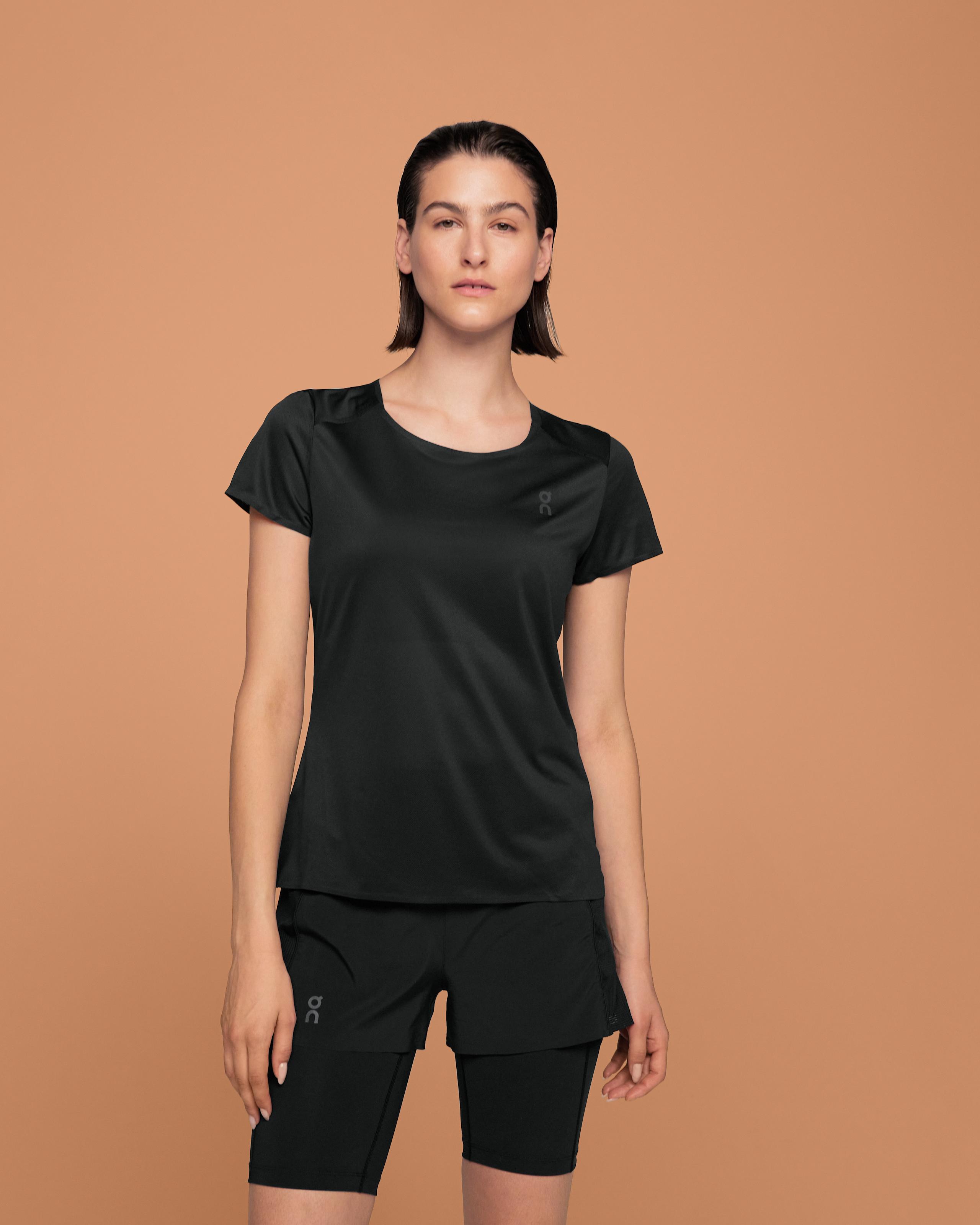 Performance-T Black | Dark