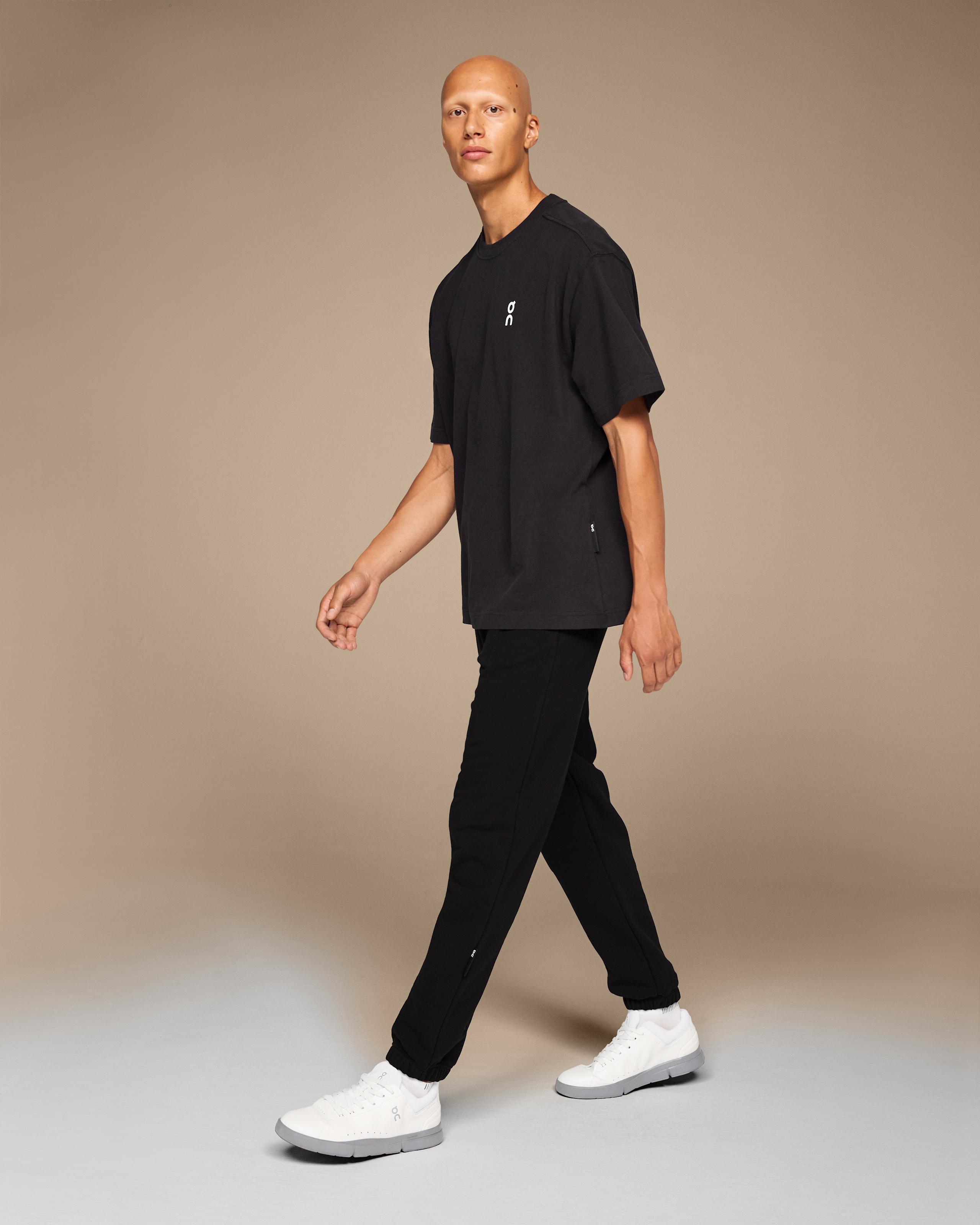Club-T Black