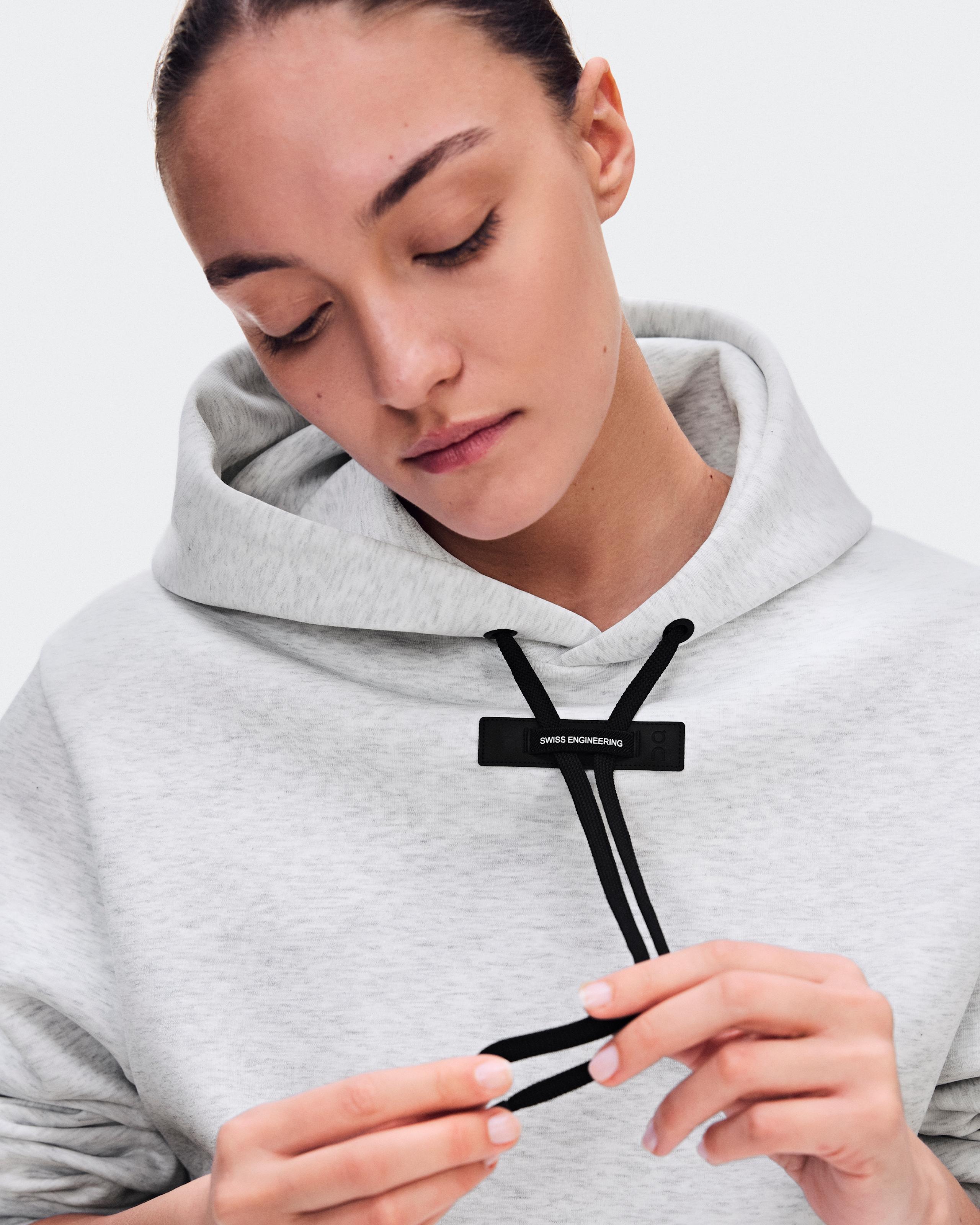 Худи On Focus Tech Hoodie женское, серо-коричневый (Crater) — фото 2