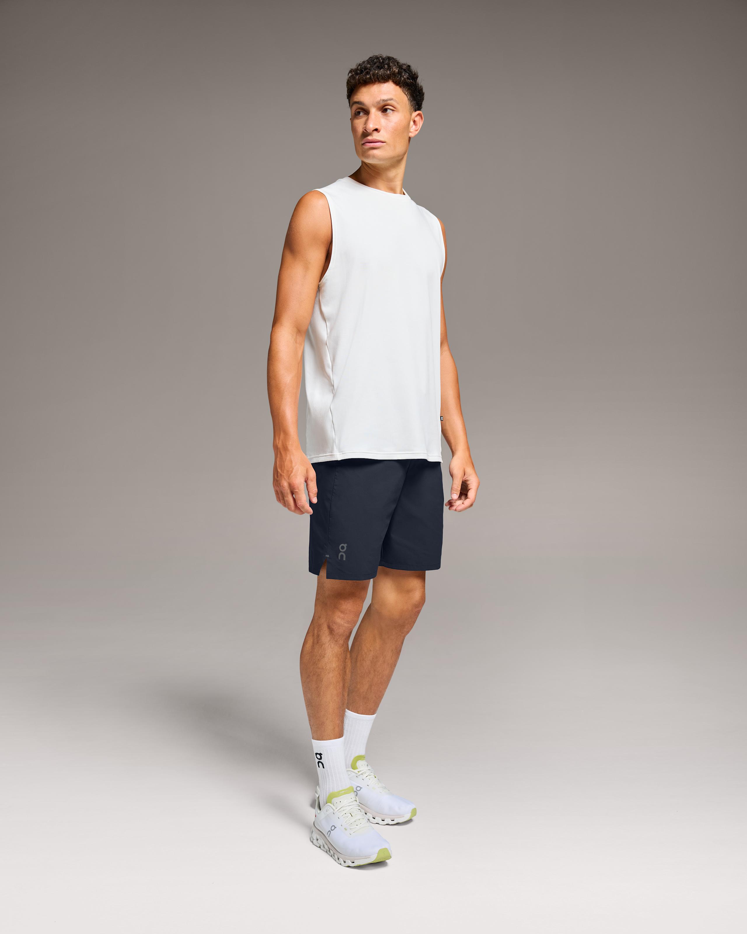 Performance Hybrid Short Navy