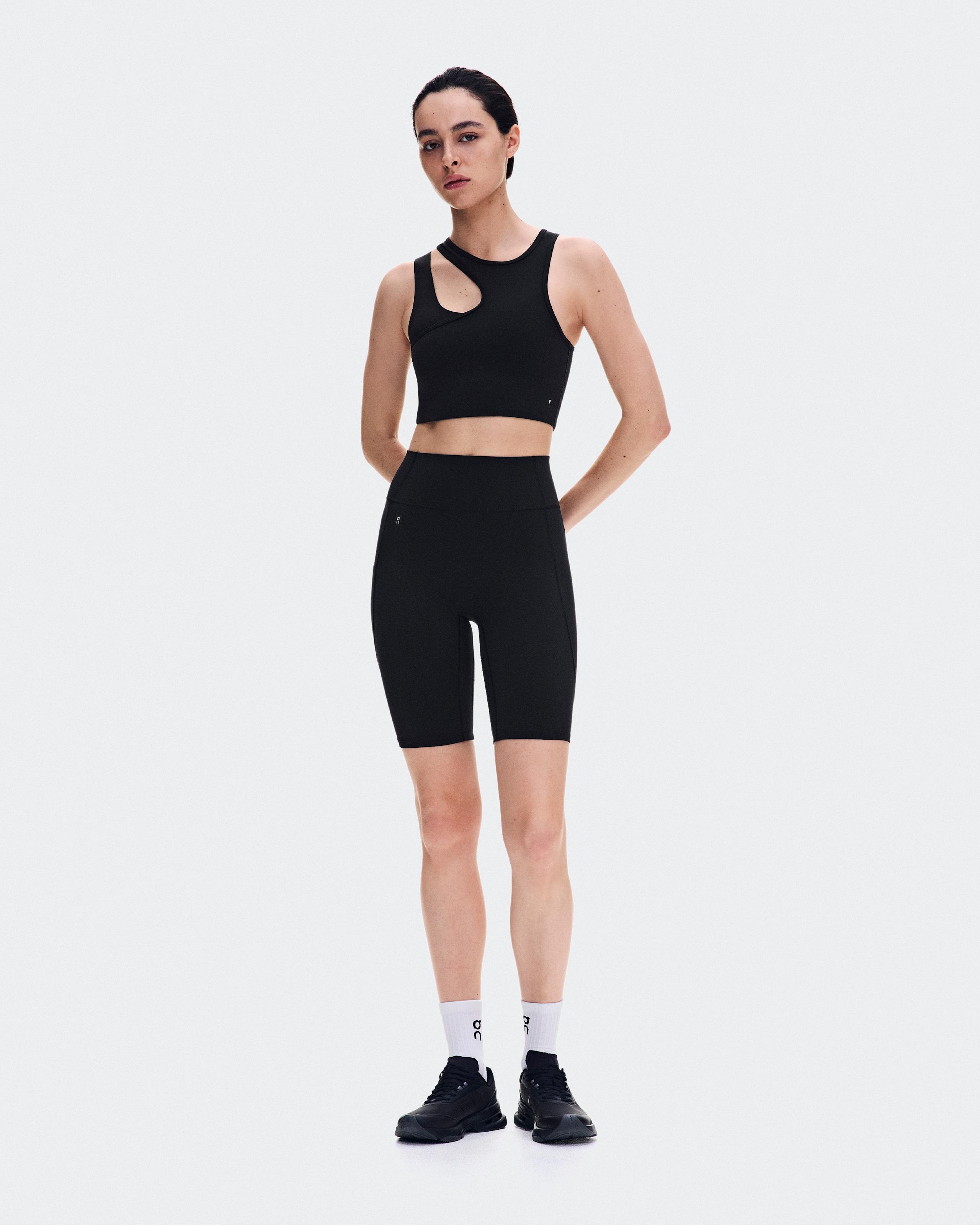Studio Asymmetric Crop