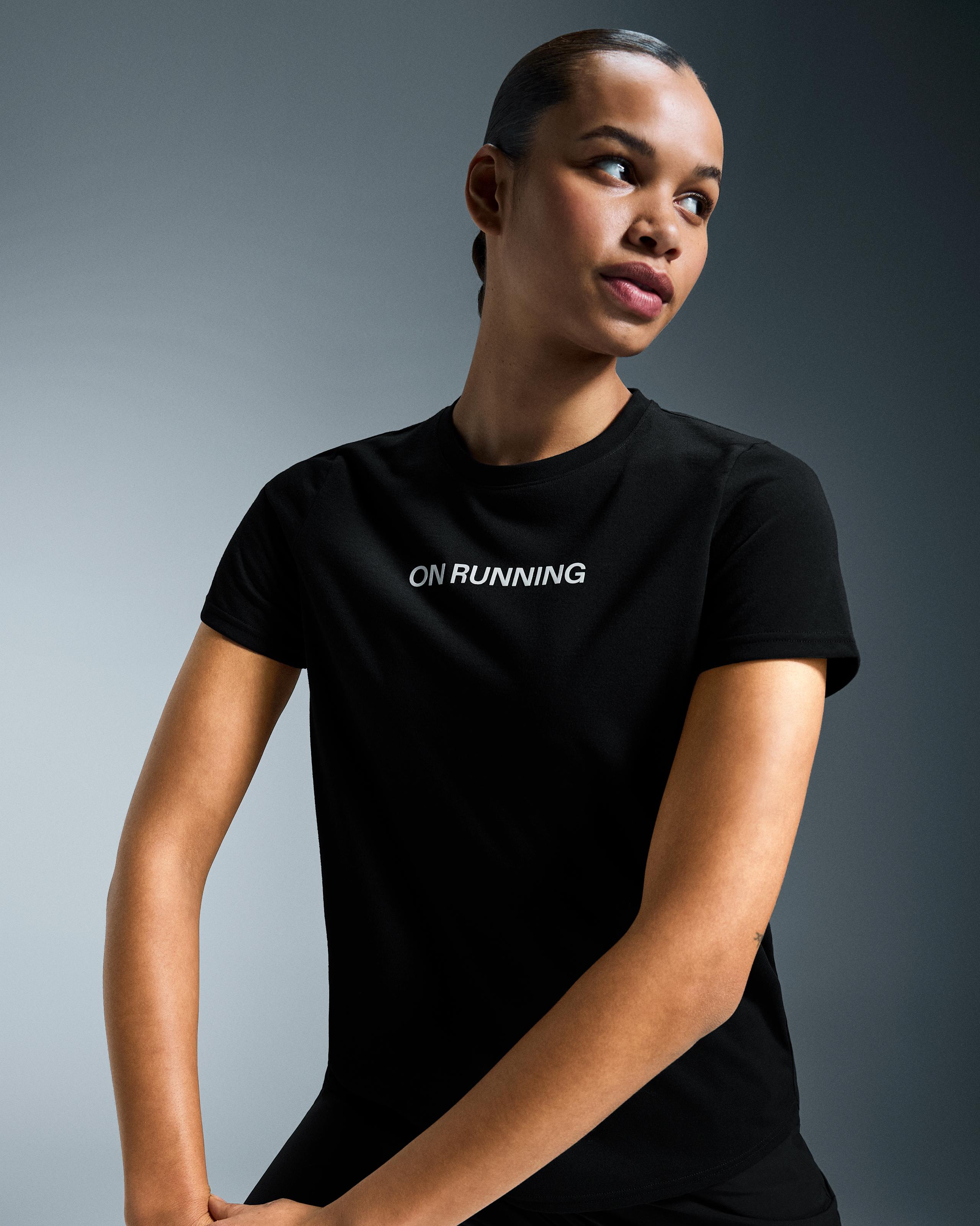 Женская футболка On Run-T, Black — фото 6
