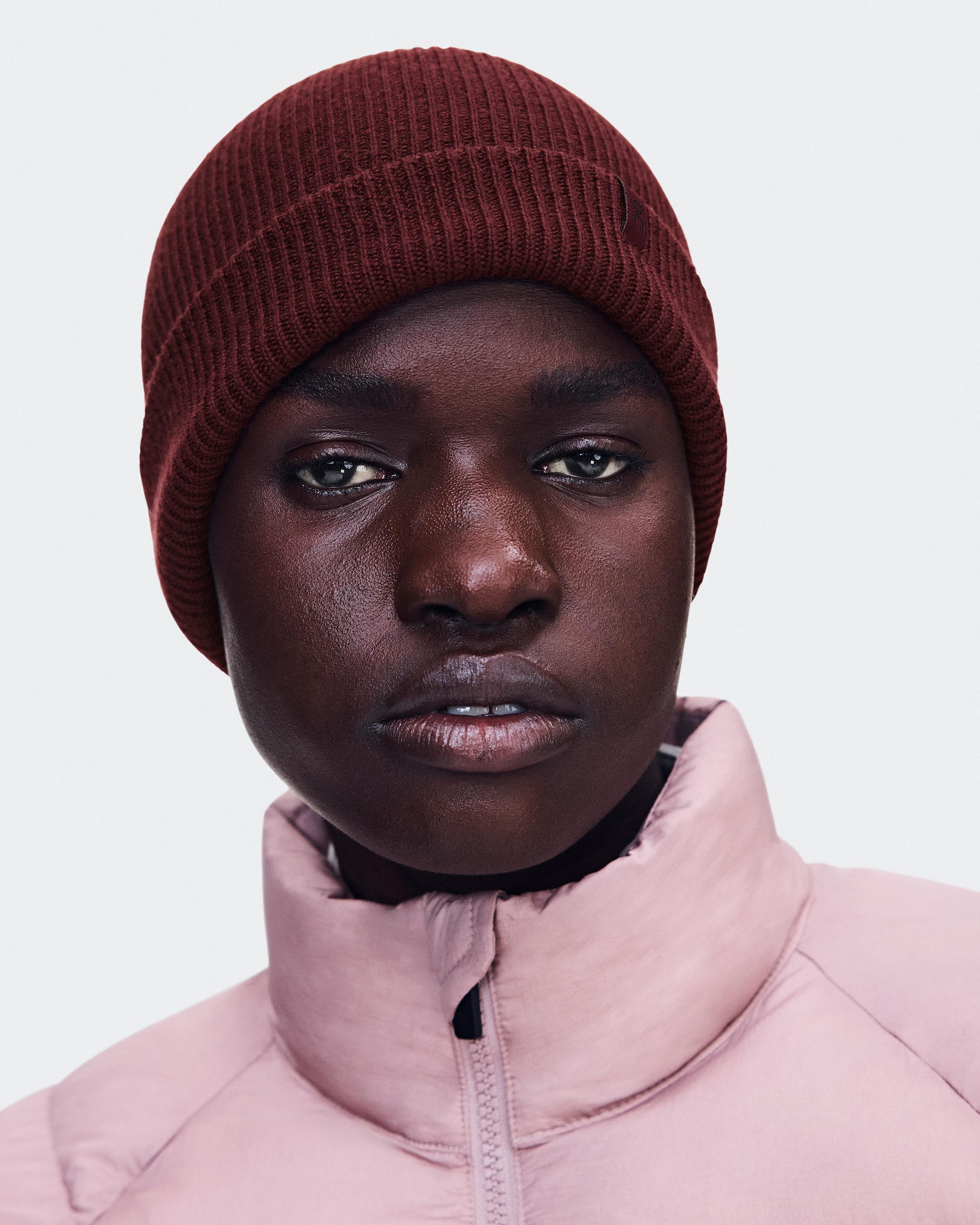 Шапка On Merino Beanie, Maroon — фото 6