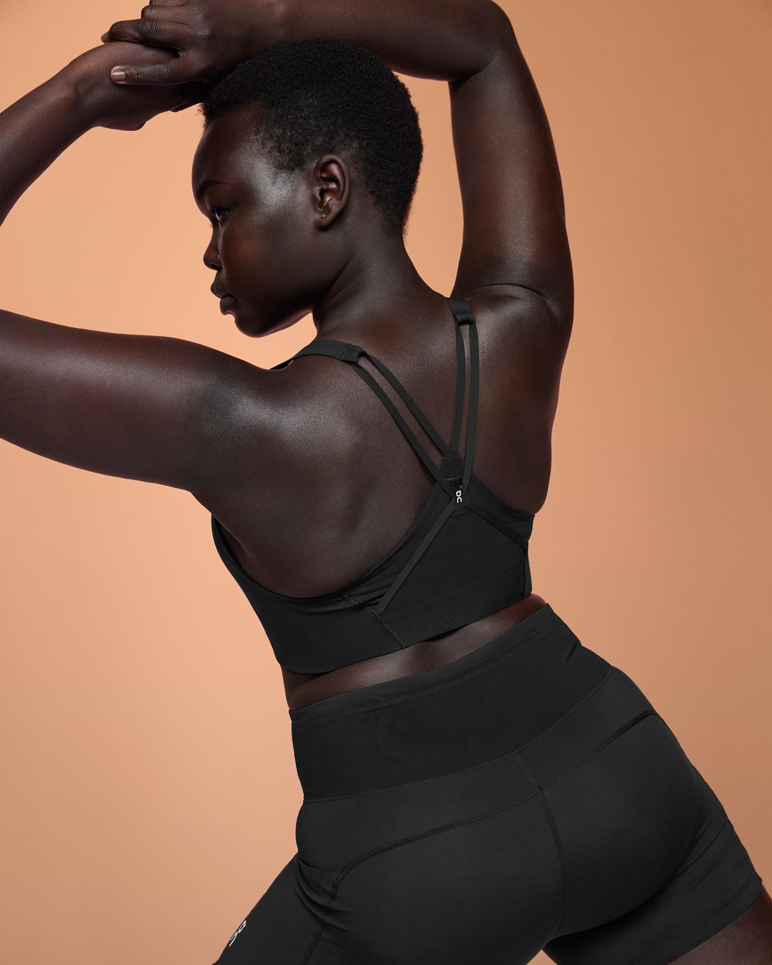 Спортивный бра On Active Bra, цвет чёрный (Black) — фото 4