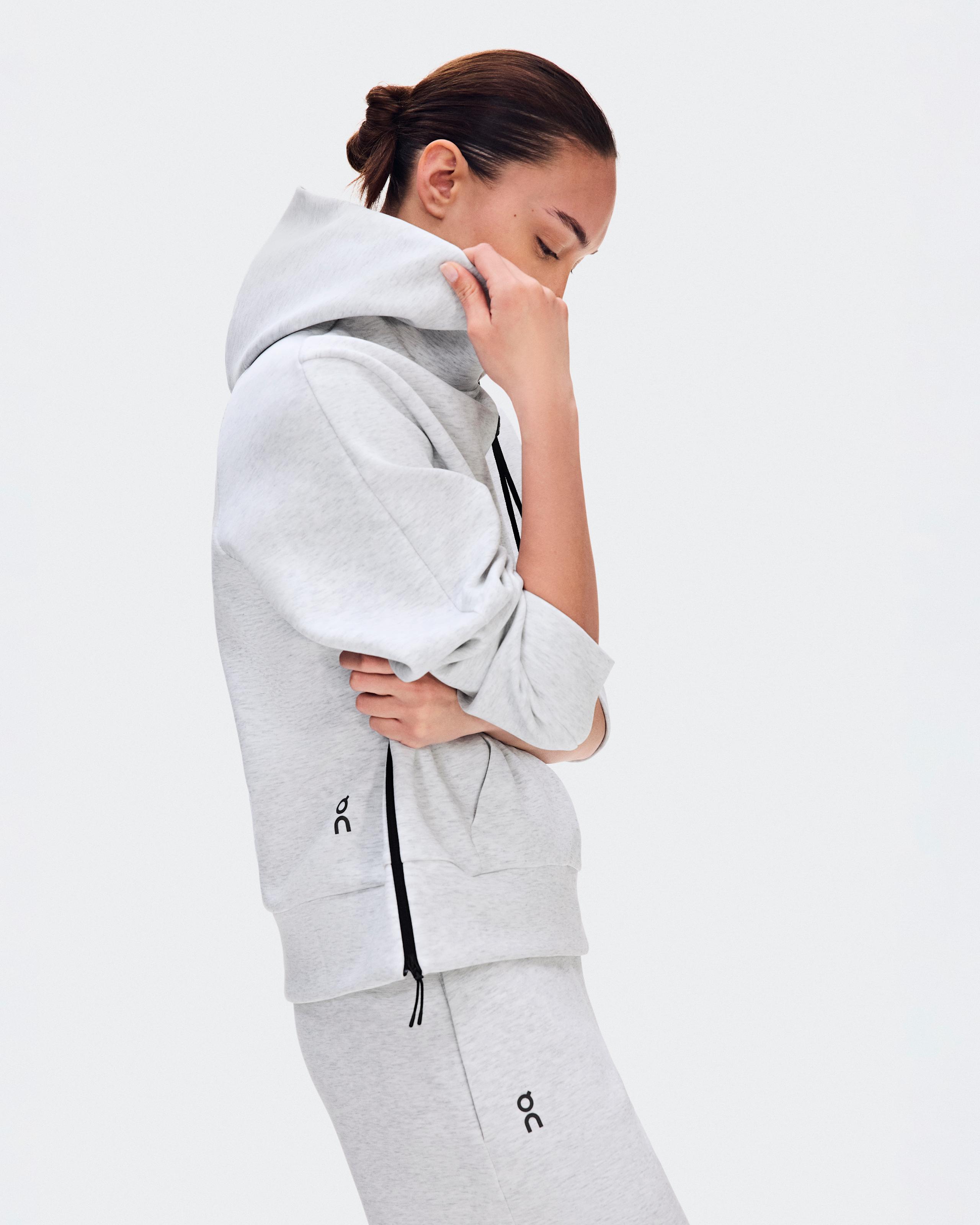 Худи On Focus Tech Hoodie женское, серо-коричневый (Crater) — фото 4