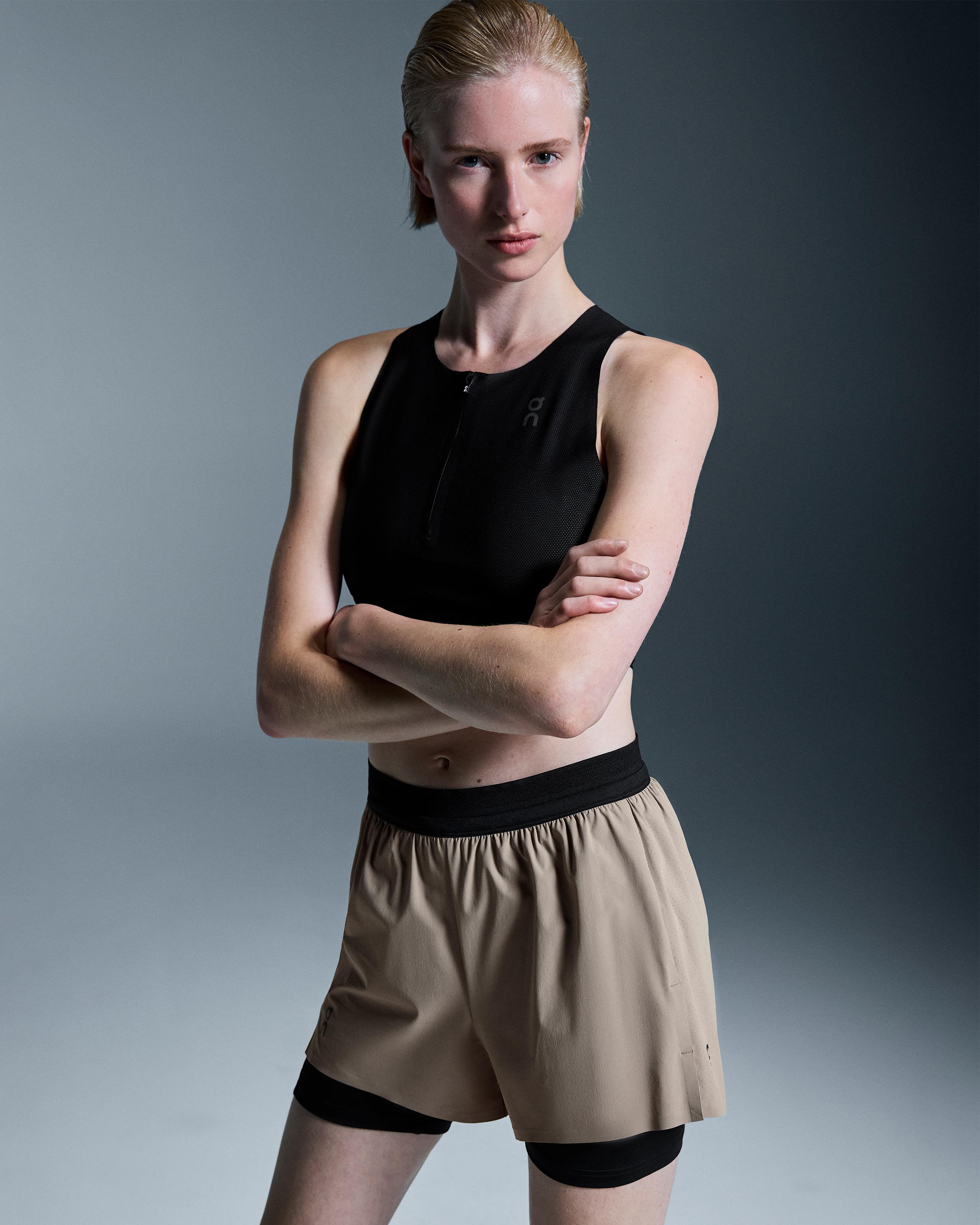 Женские шорты 3" Performance 2/1 Shorts, цвет Cinder / Black (пепельный / чёрный) — фото 6