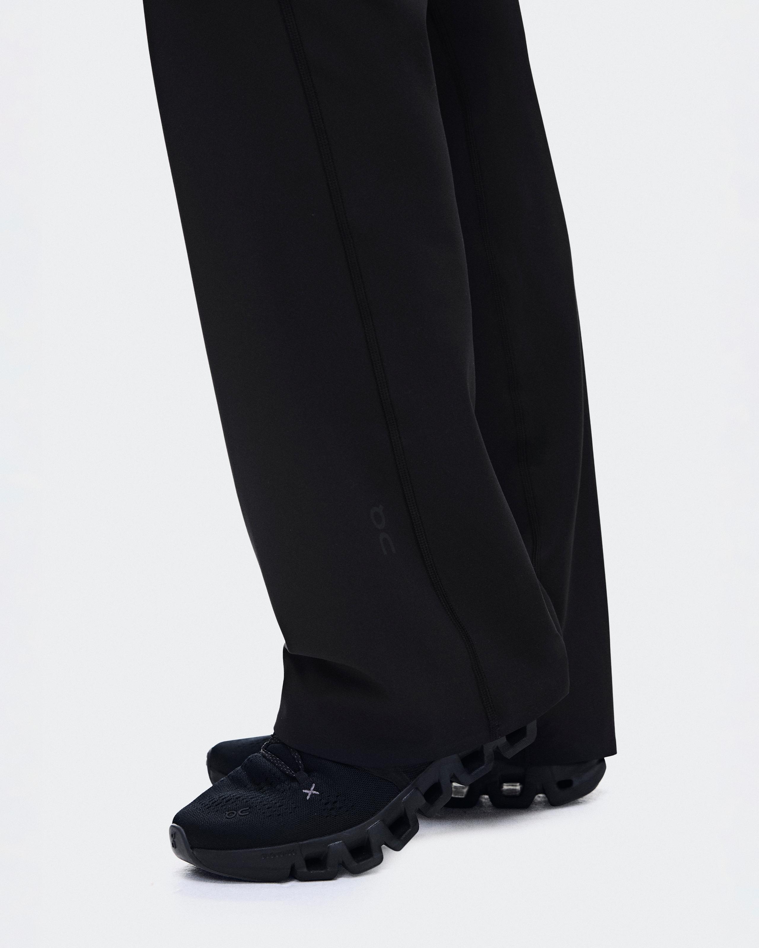 Женские расклешённые брюки Studio Flared Pants 30" (чёрный) — фото 5