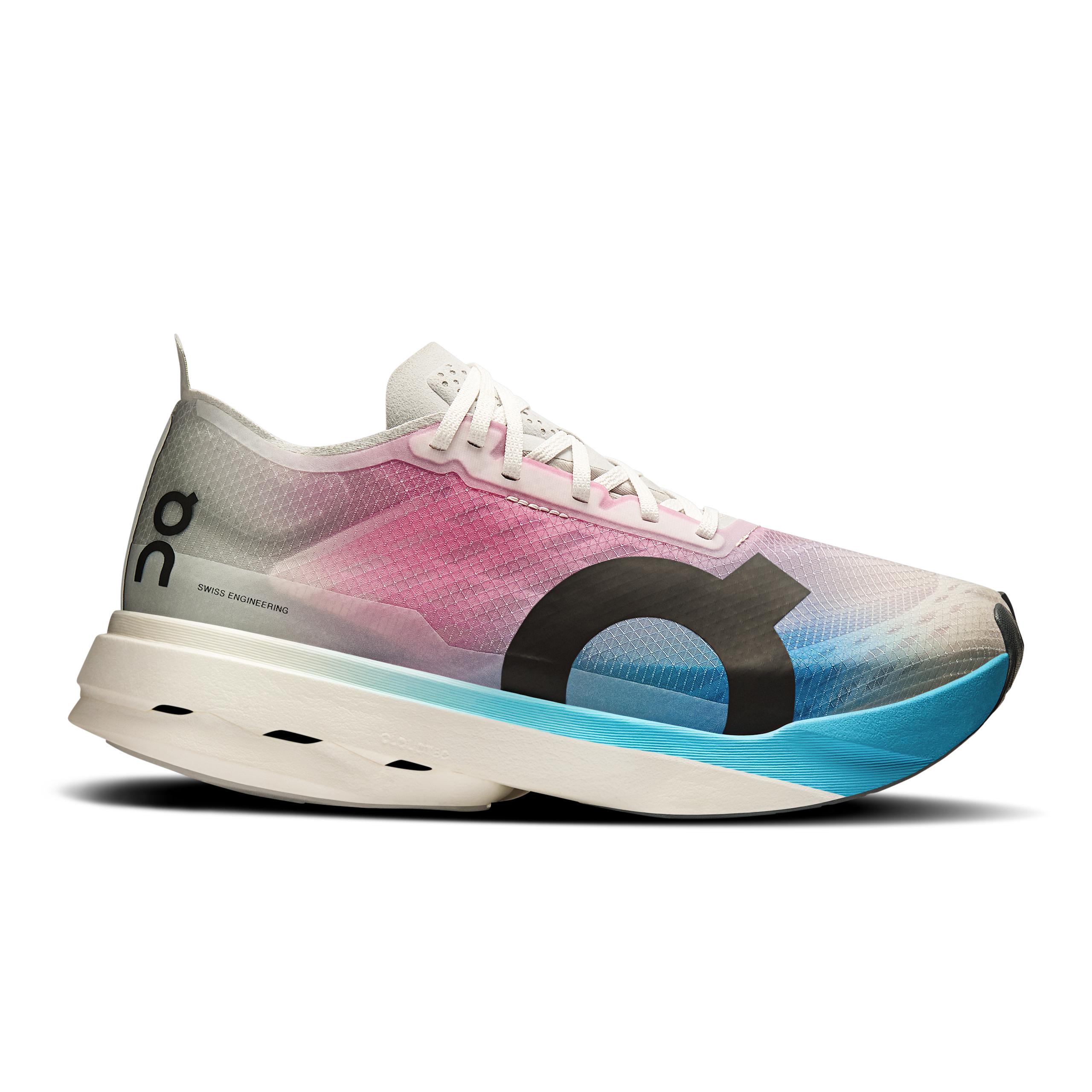 Cloudboom Strike White | Horizon