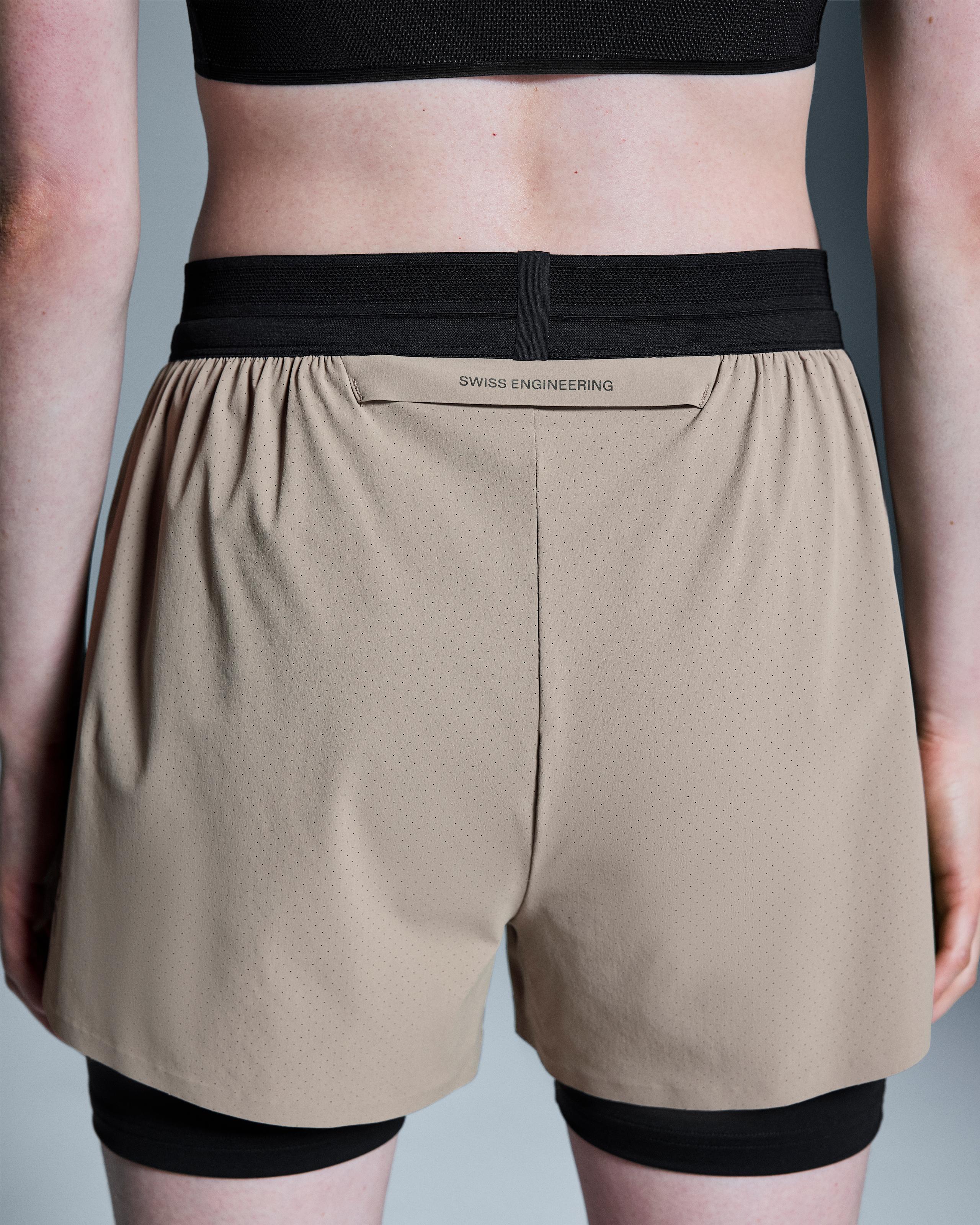 Женские шорты 3" Performance 2/1 Shorts, цвет Cinder / Black (пепельный / чёрный) — фото 5