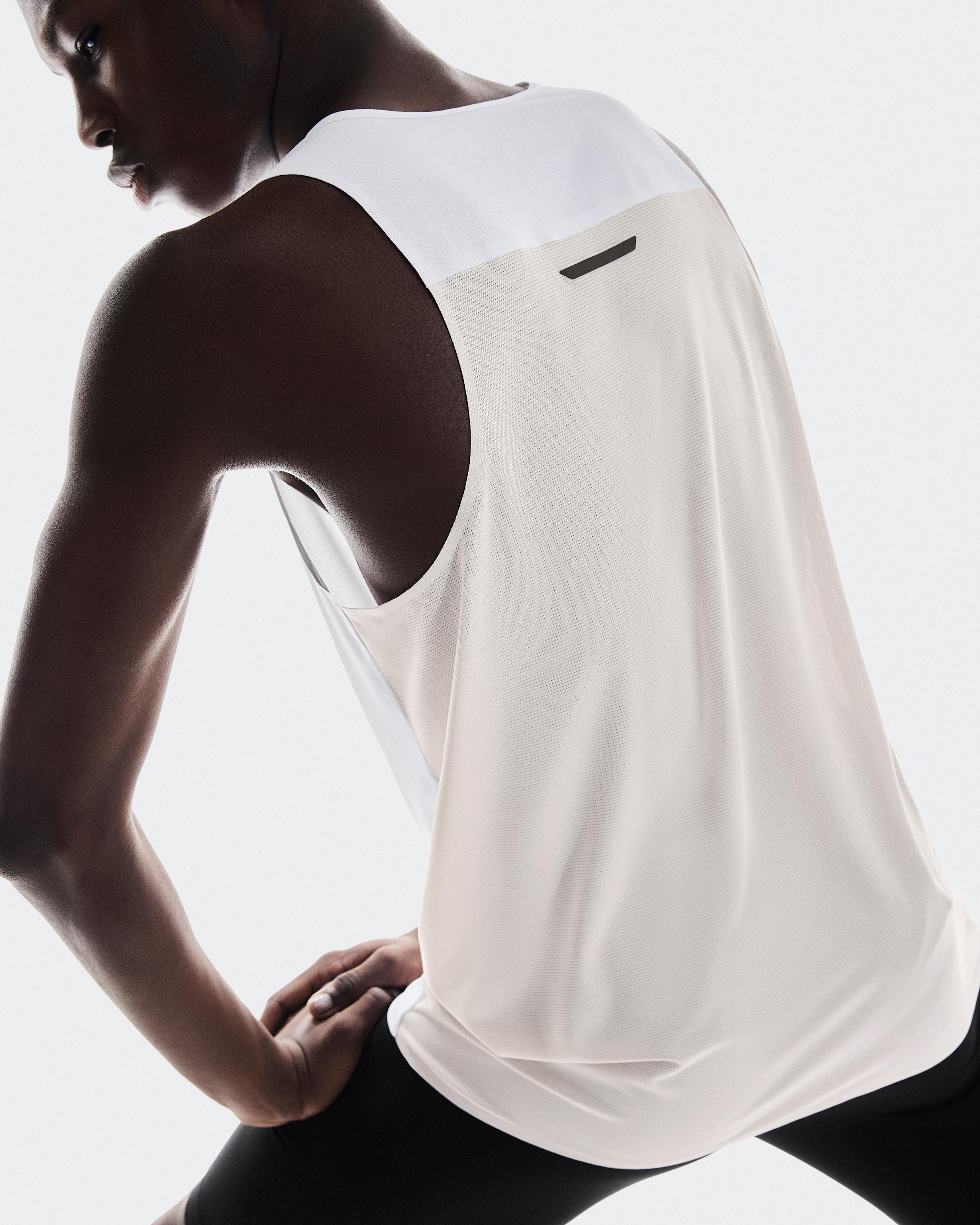 Мужская майка On Performance Tank, White / Silver — фото 6