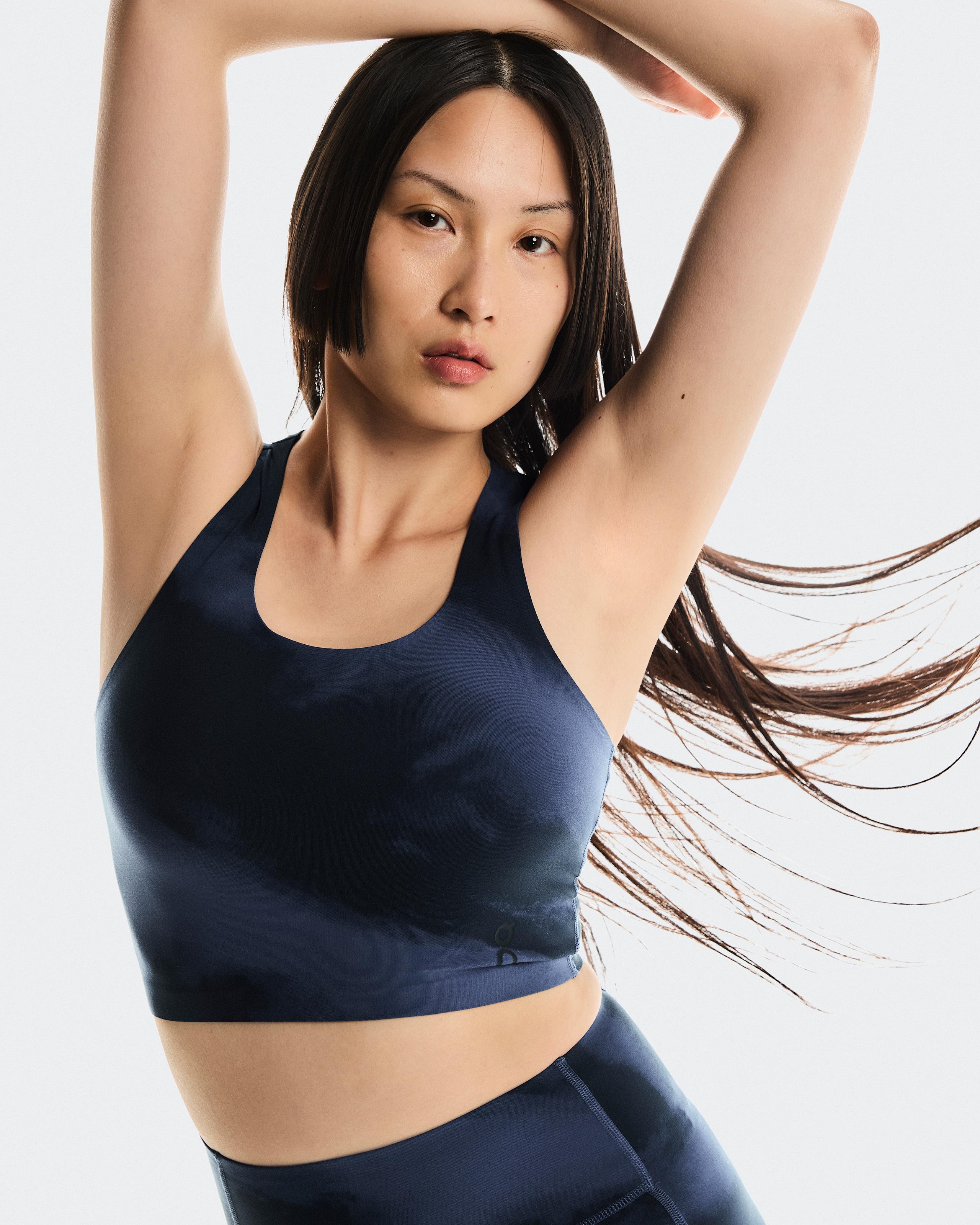 Женский топ On Studio Open Back Crop, Acai / Navy — фото 3