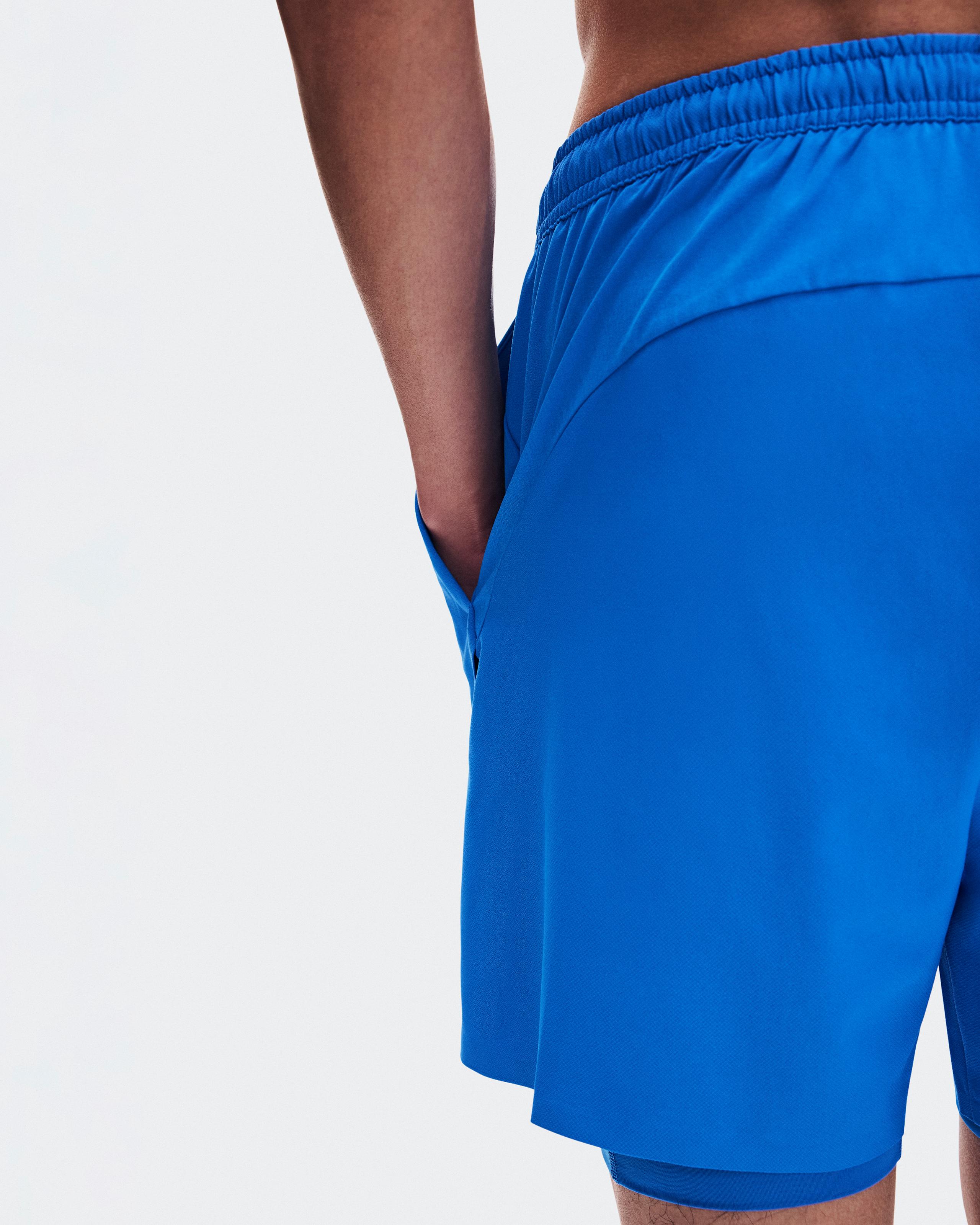 Мужские шорты Train 2-in-1 Shorts (сойково-синий) — фото 5