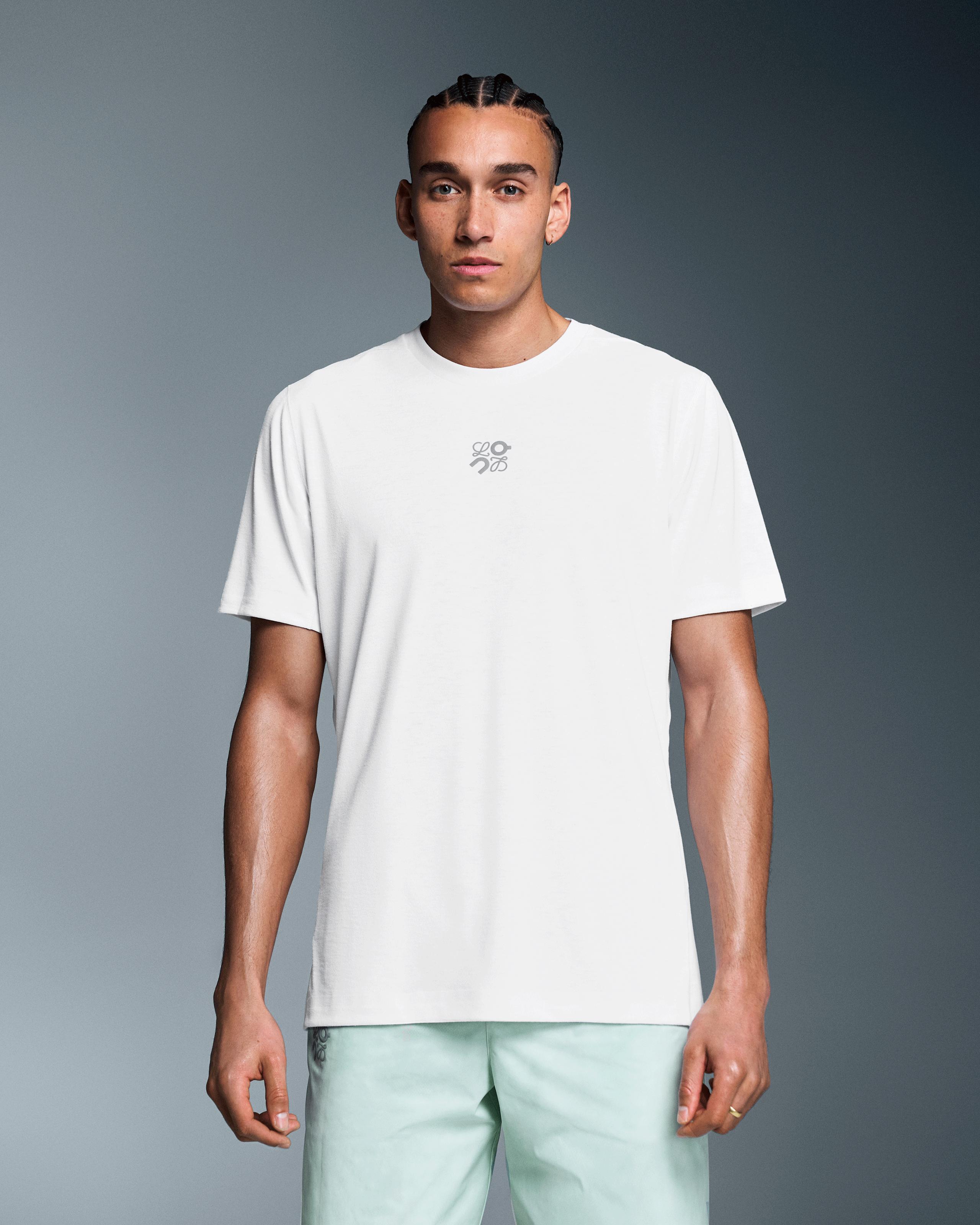 Футболка мужская On Active T-Shirt LOEWE, цвет белый (White) — фото 3