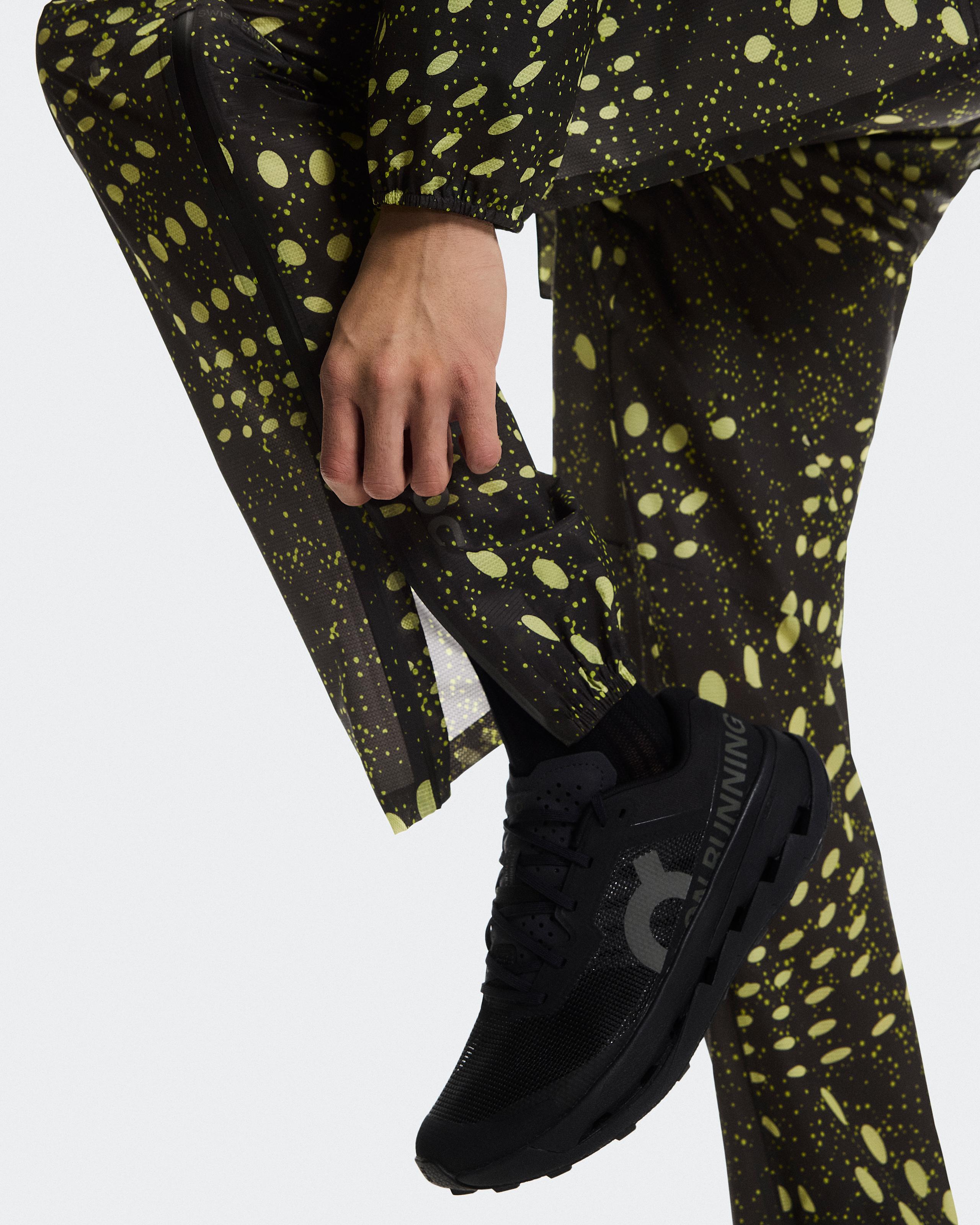 Мужские брюки On Ultra Pants, Iron / Lime — фото 4