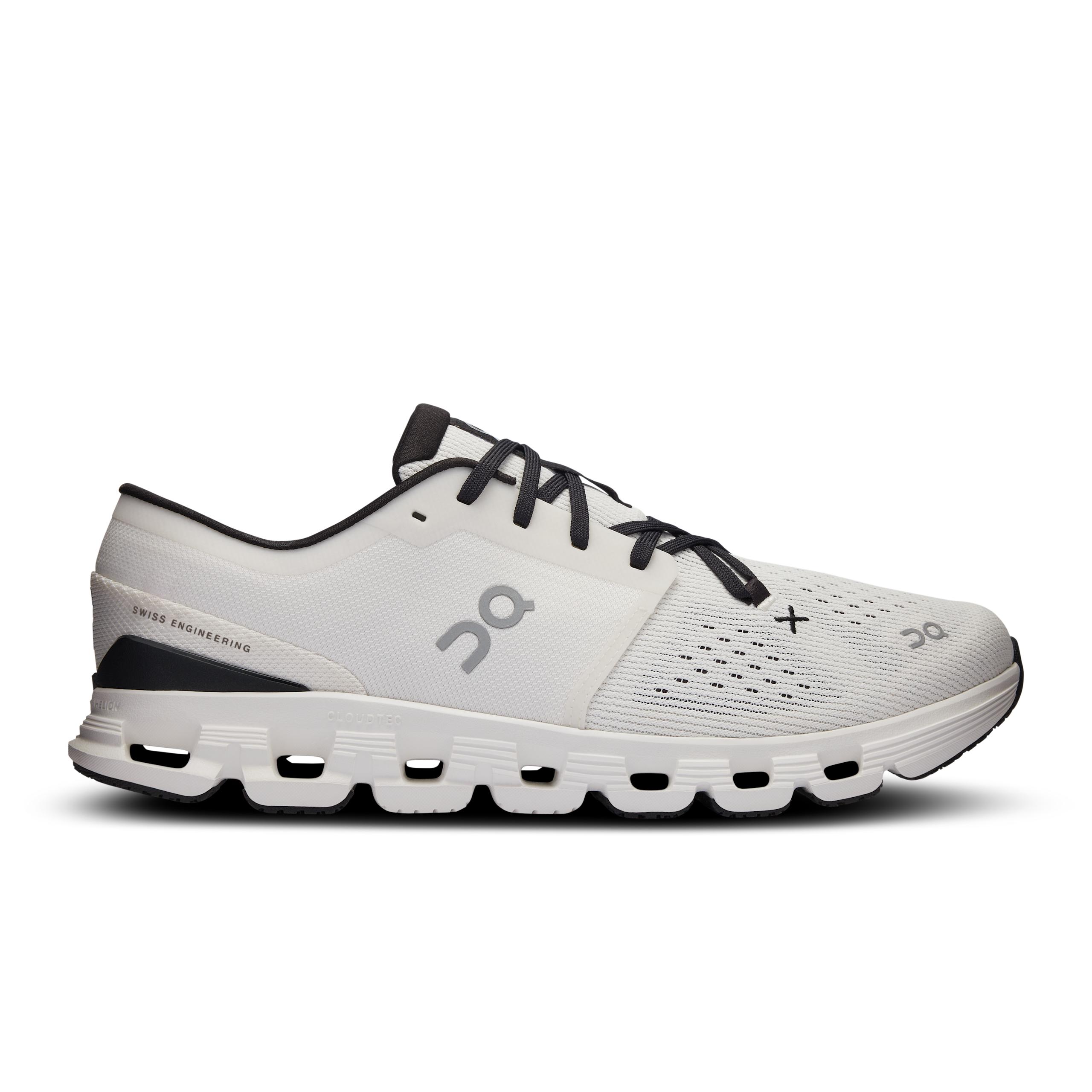 Cloud X 4 Ivory | Black