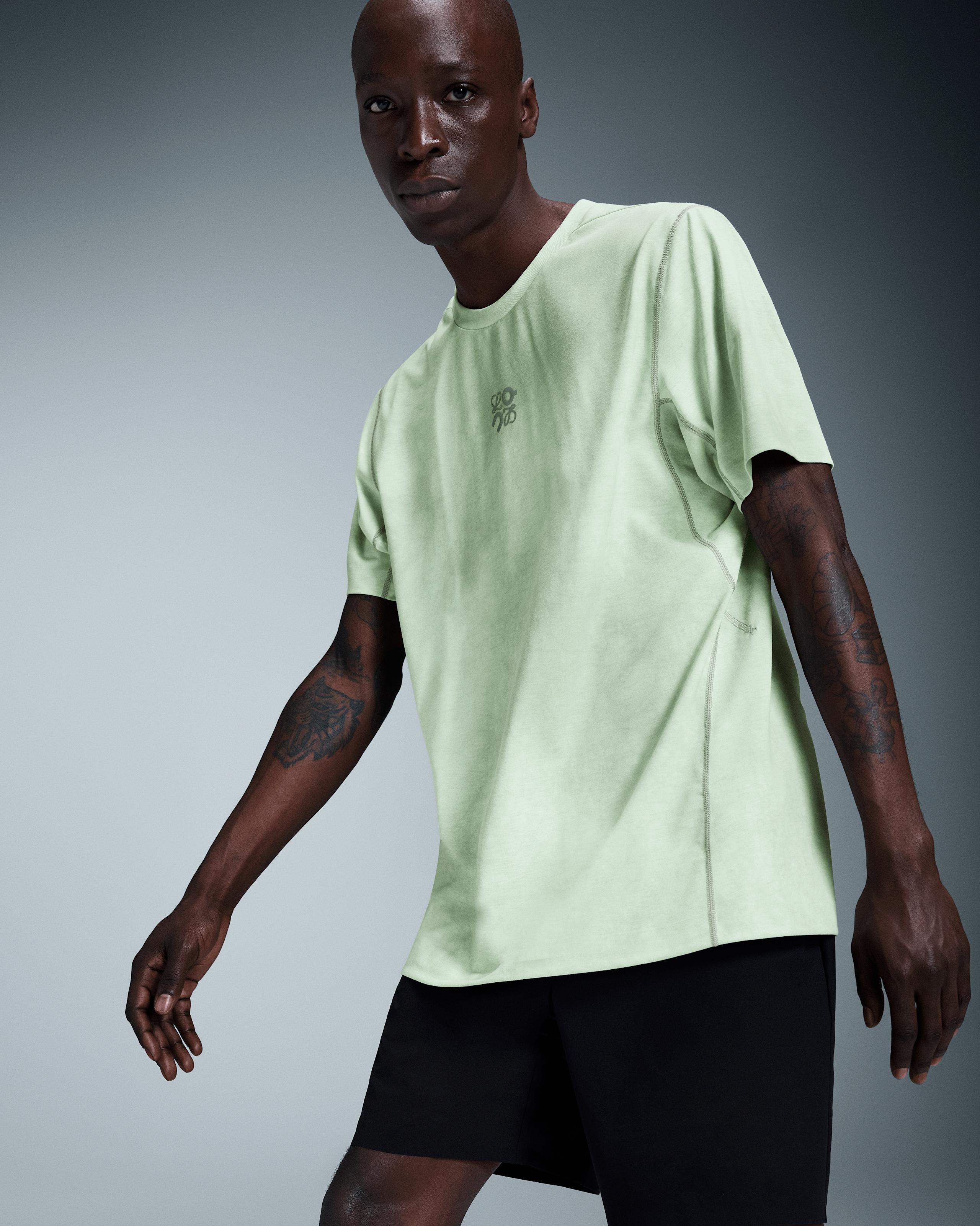 Футболка мужская On Active T-Shirt LOEWE, цвет белый мультиколор (White / Multicolor) — фото 6