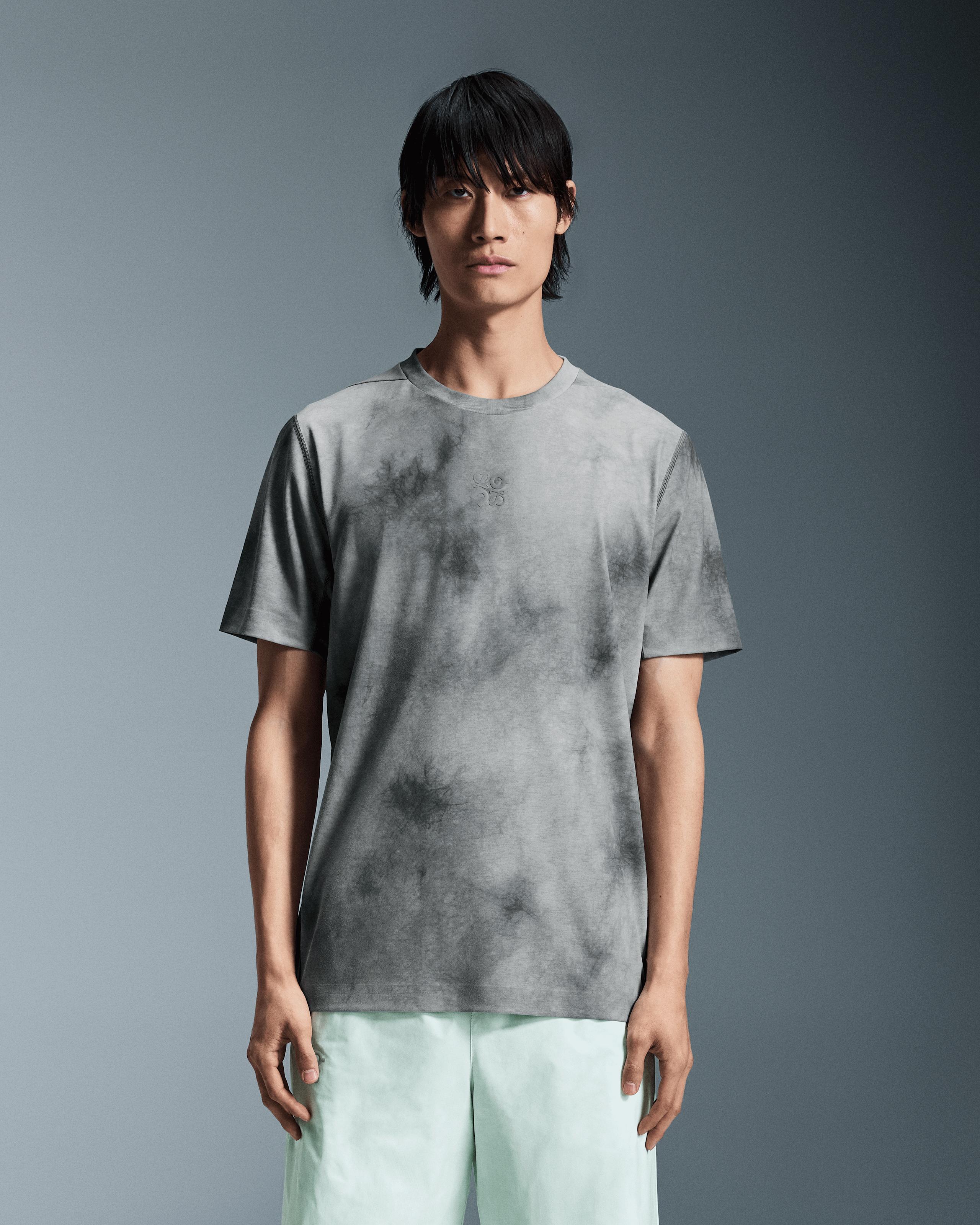Мужская футболка Active T-Shirt LOEWE, серая с мультиколором — фото 3