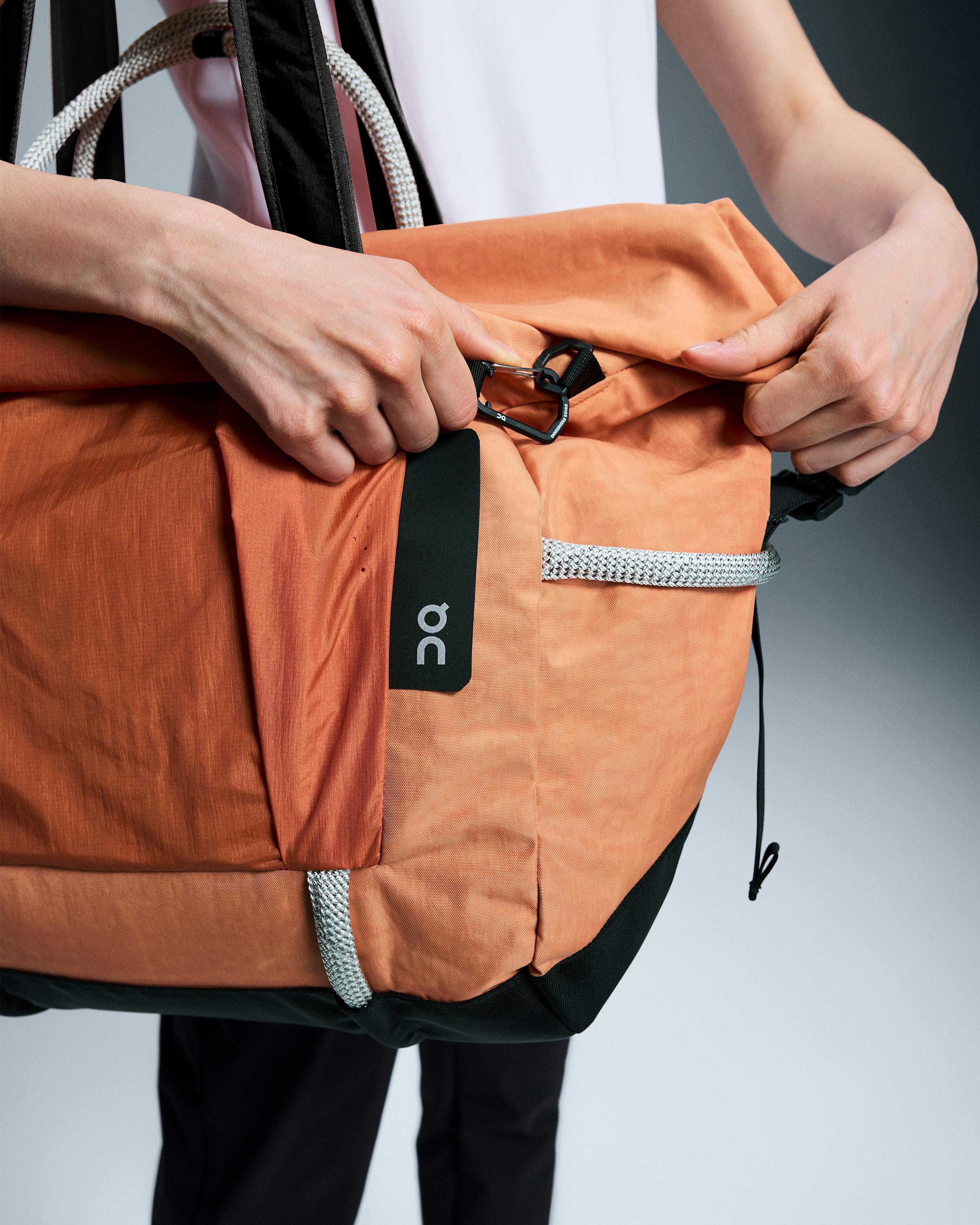 Спортивная сумка On Track Pack 40L Elite, пустынное сияние — фото 5