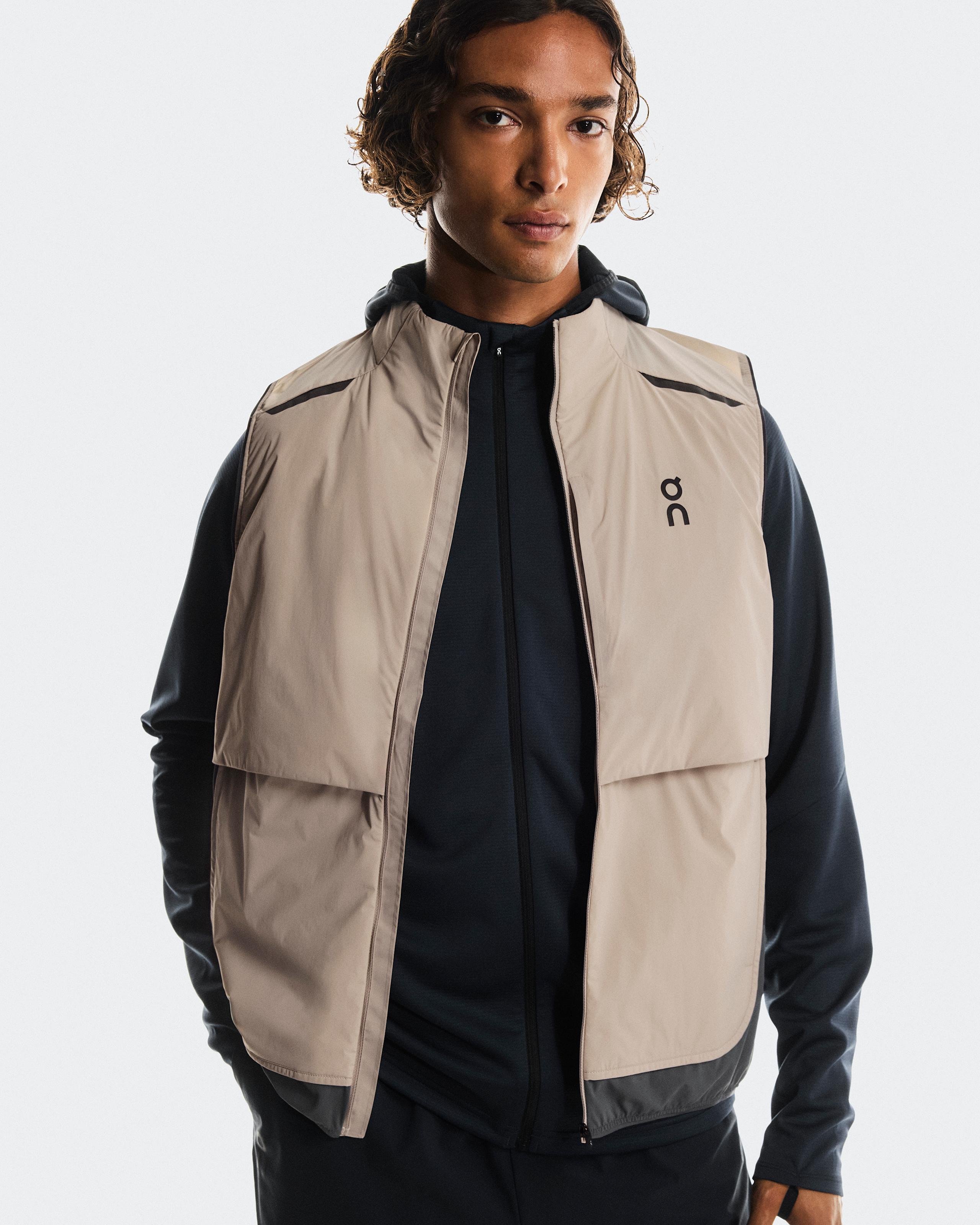 Мужской жилет On Weather Vest, Desert / Eclipse — фото 3